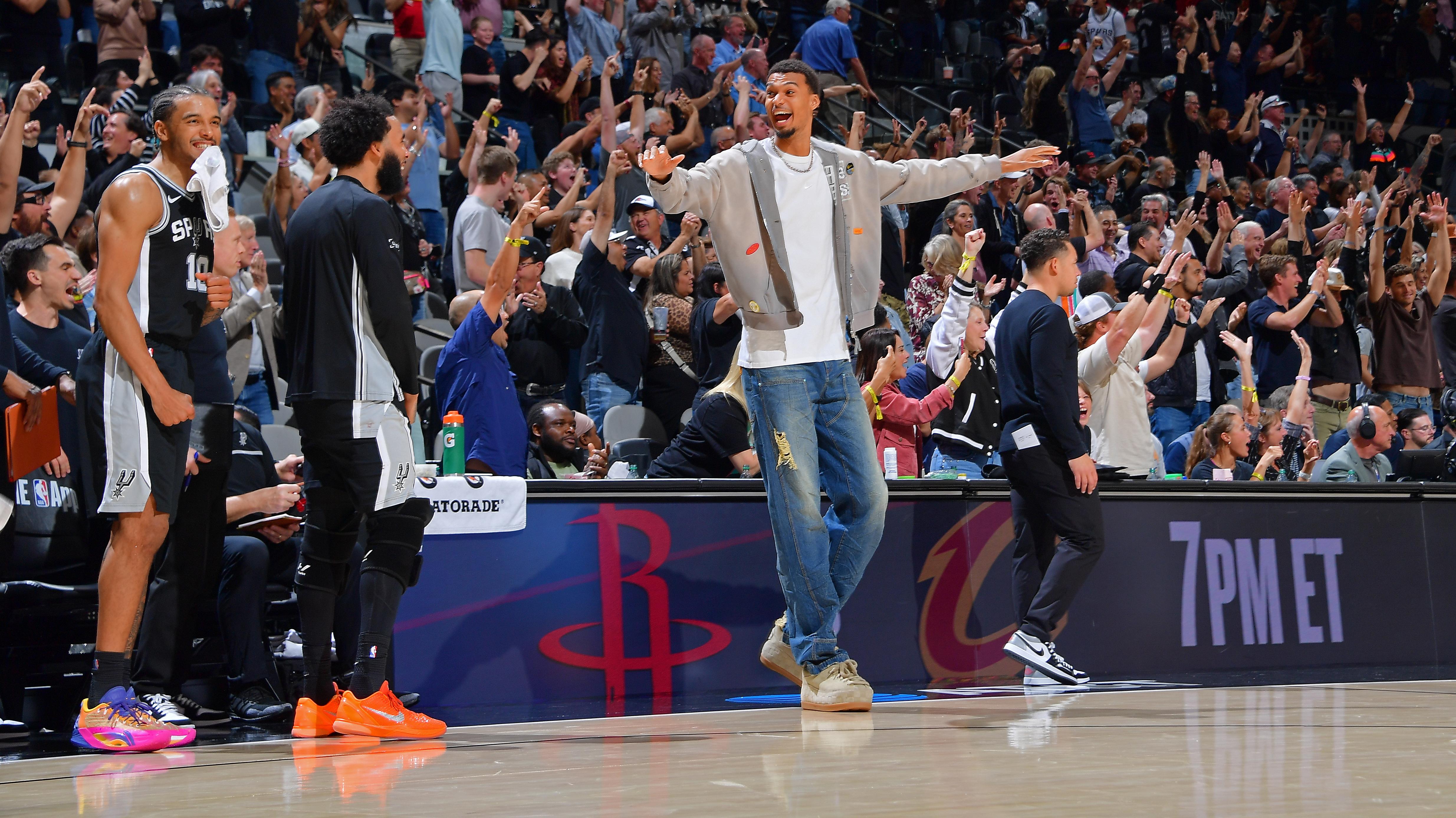 Memphis Grizzlies v San Antonio Spurs