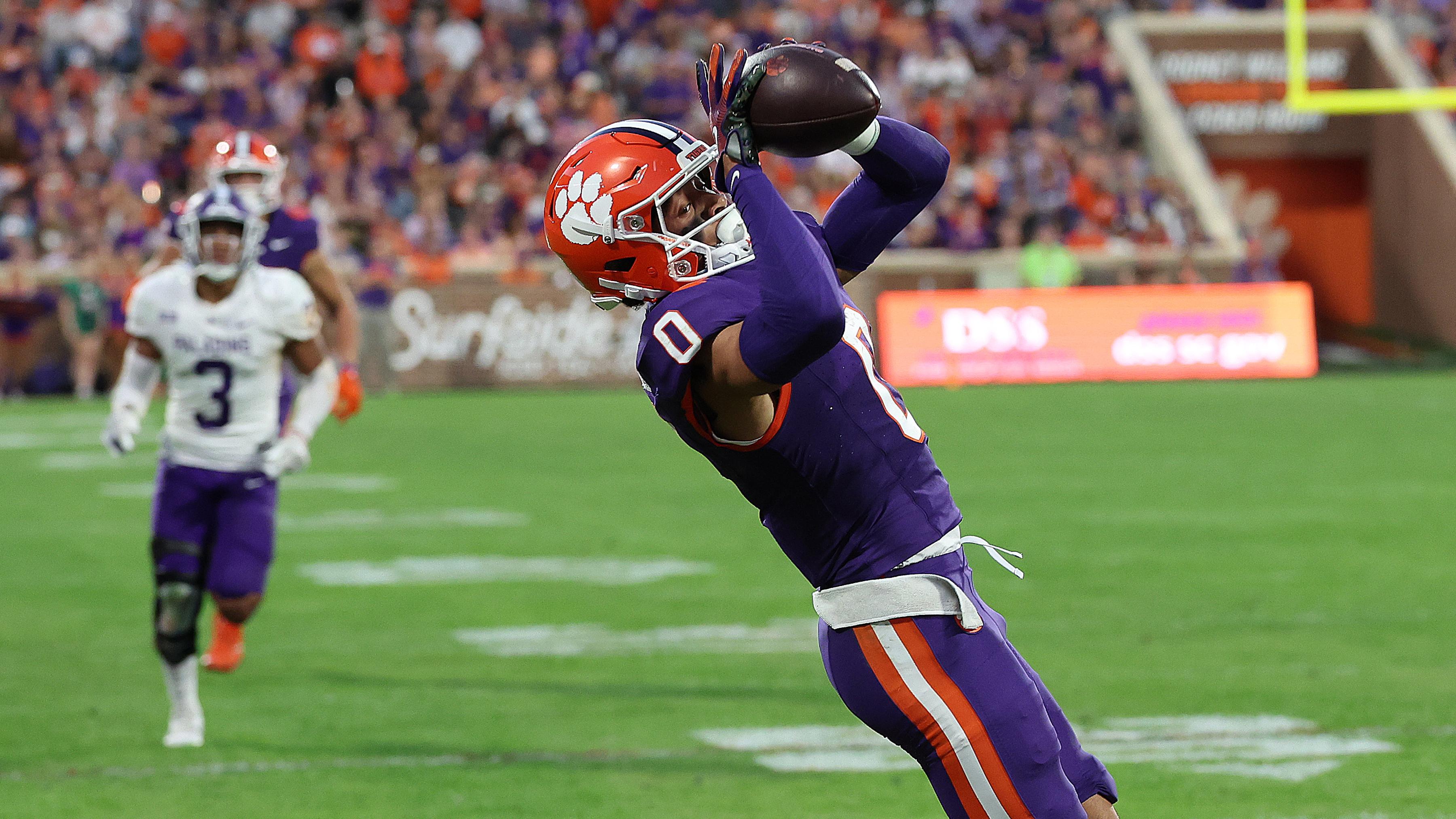 COLLEGE FOOTBALL: NOV 22 Furman at Clemson