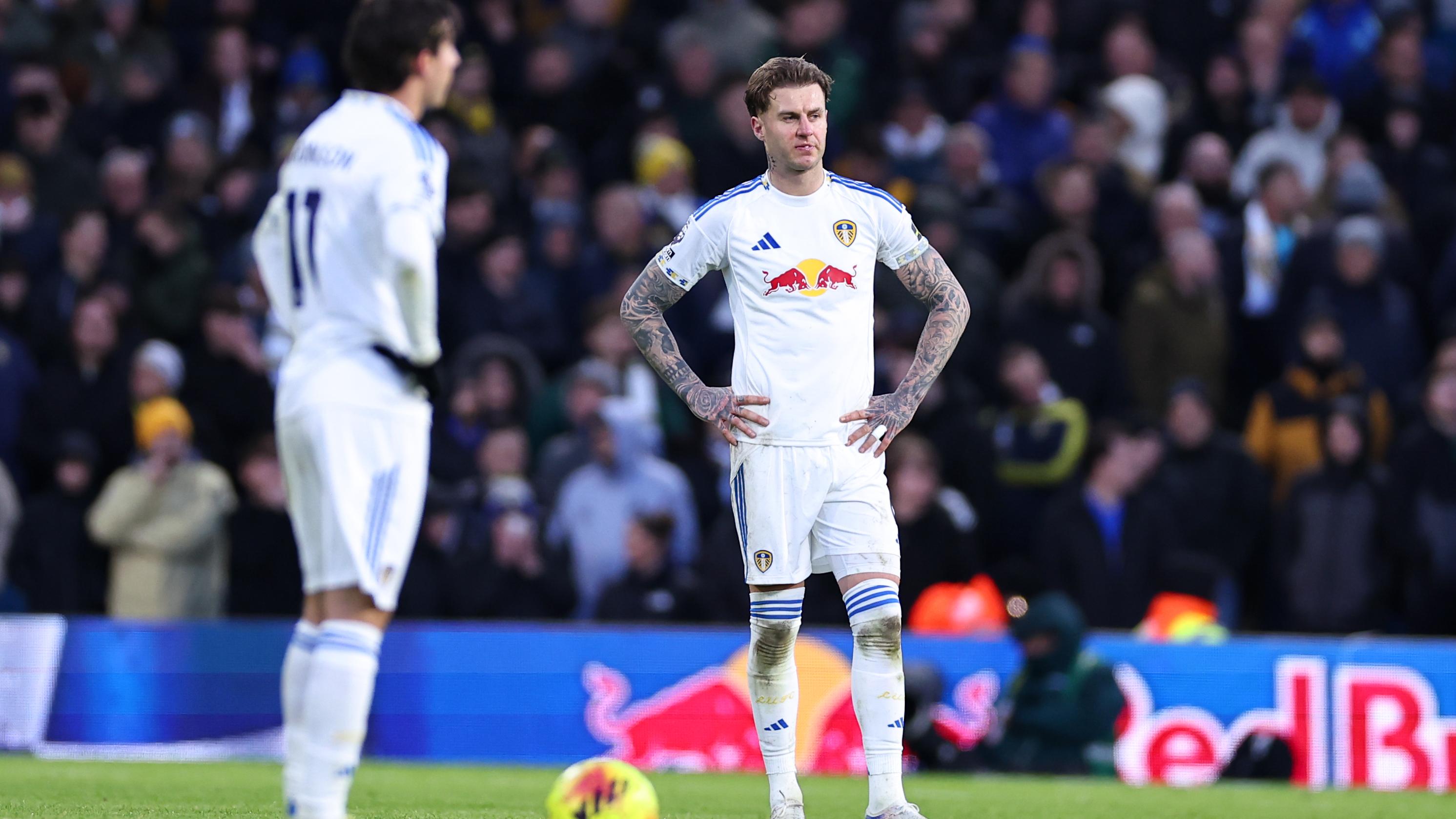 Leeds United v Aston Villa - Premier League