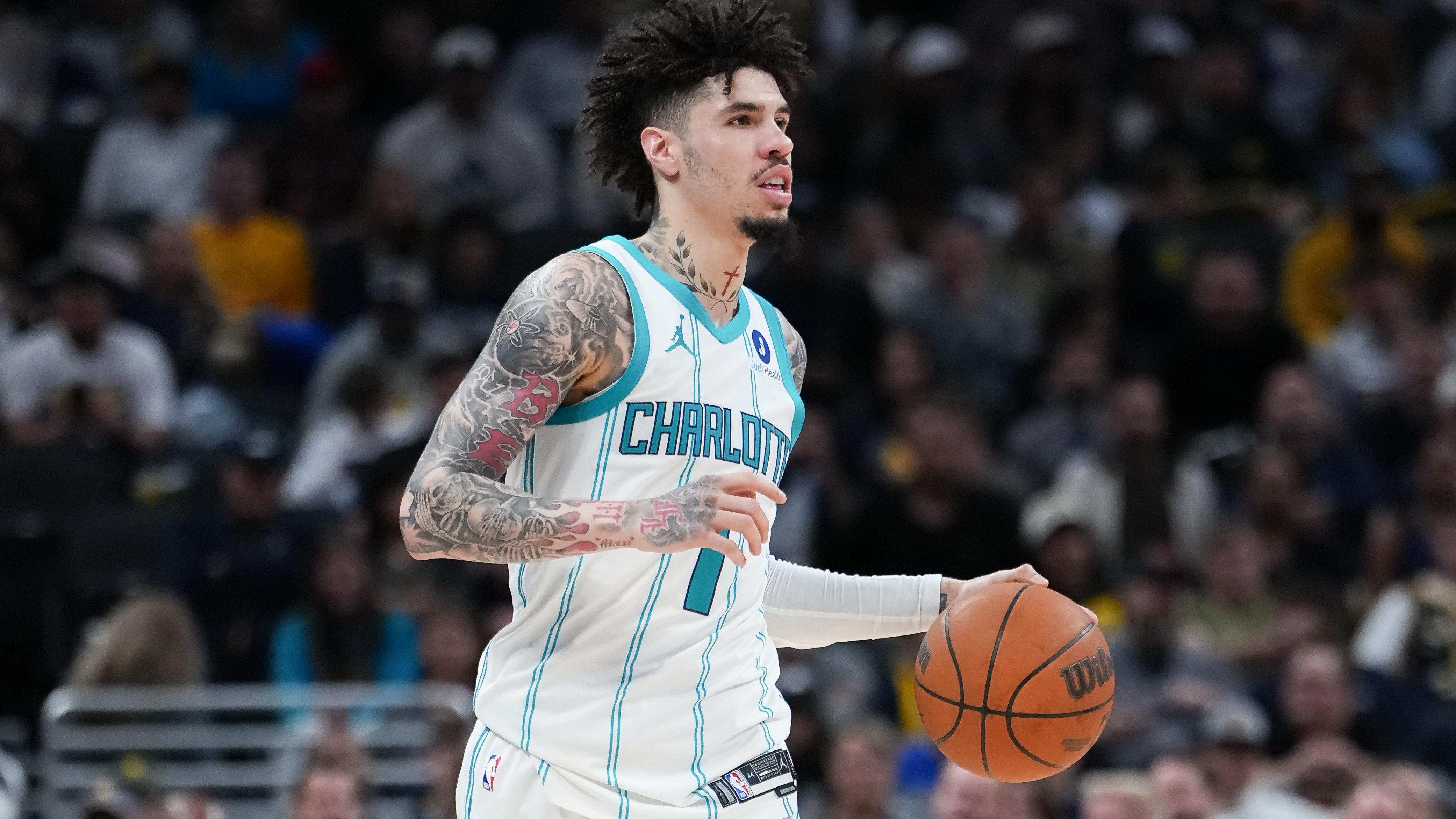 Charlotte Hornets v Indiana Pacers