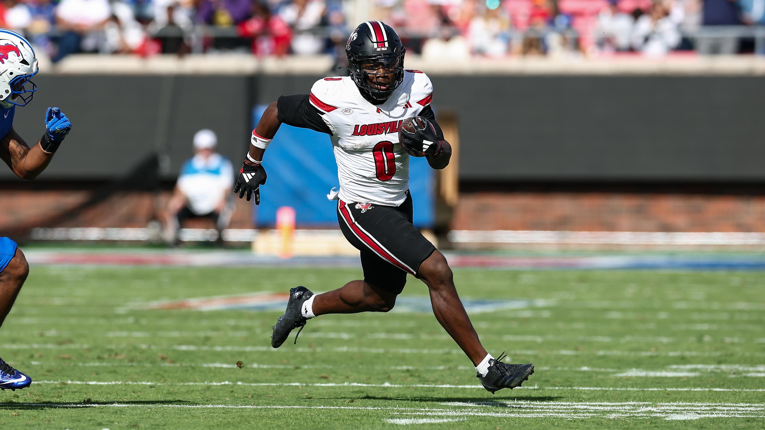 COLLEGE FOOTBALL: NOV 22 Louisville at SMU COLLEGE FOOTBALL: NOV 22 Louisville at SMU