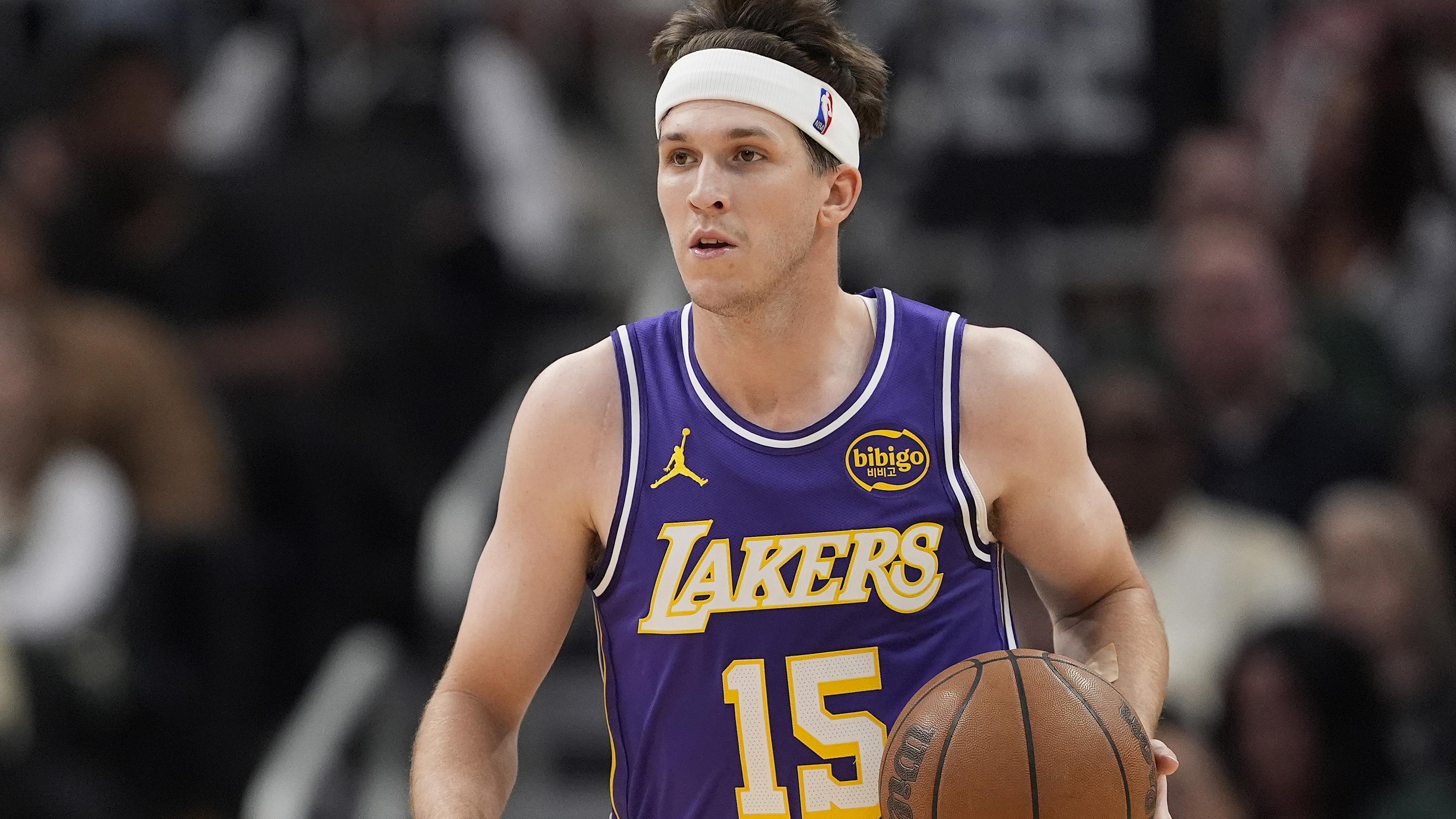 Los Angeles Lakers v Milwaukee Bucks