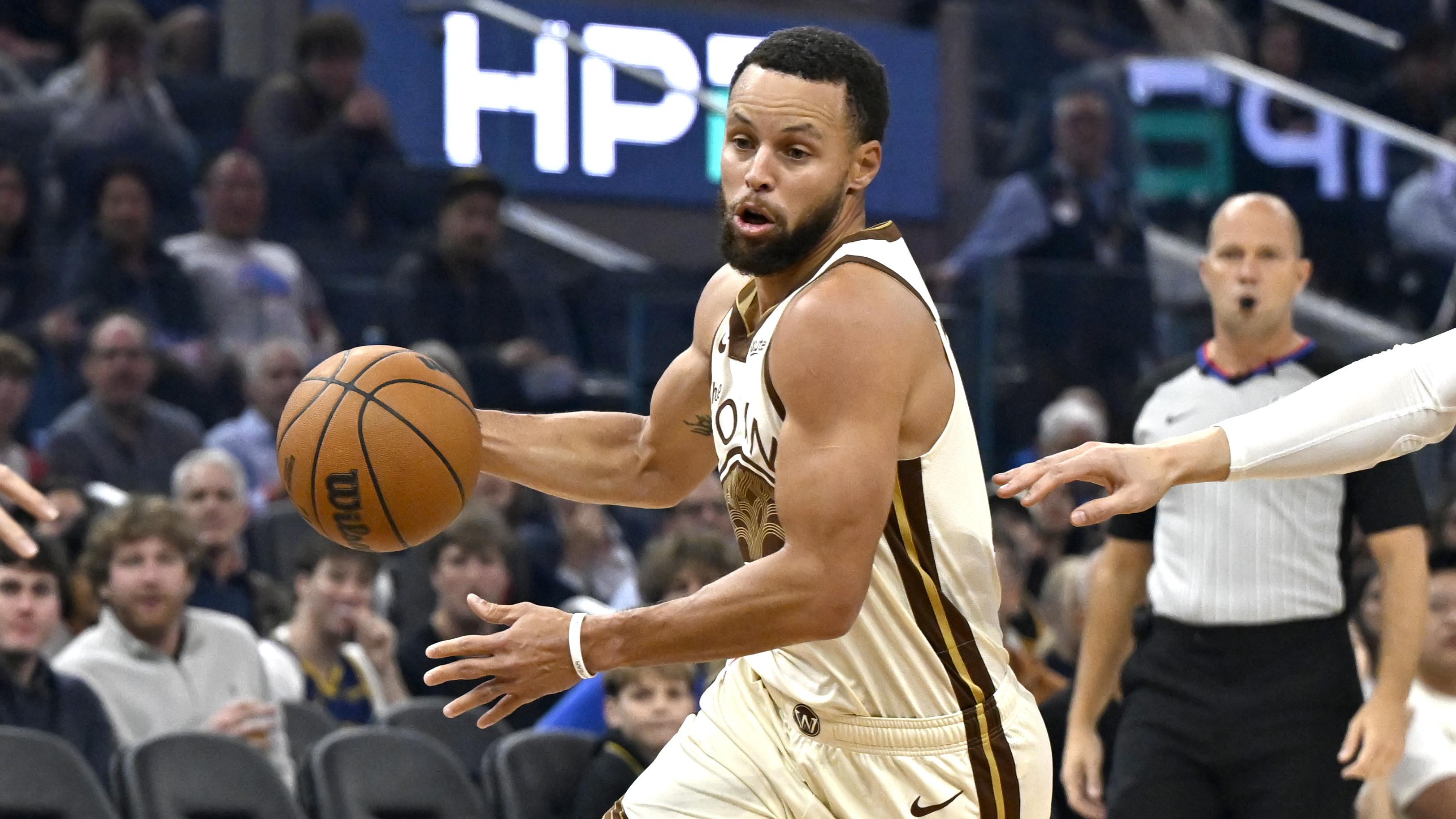 Utah Jazz v Golden State Warriors