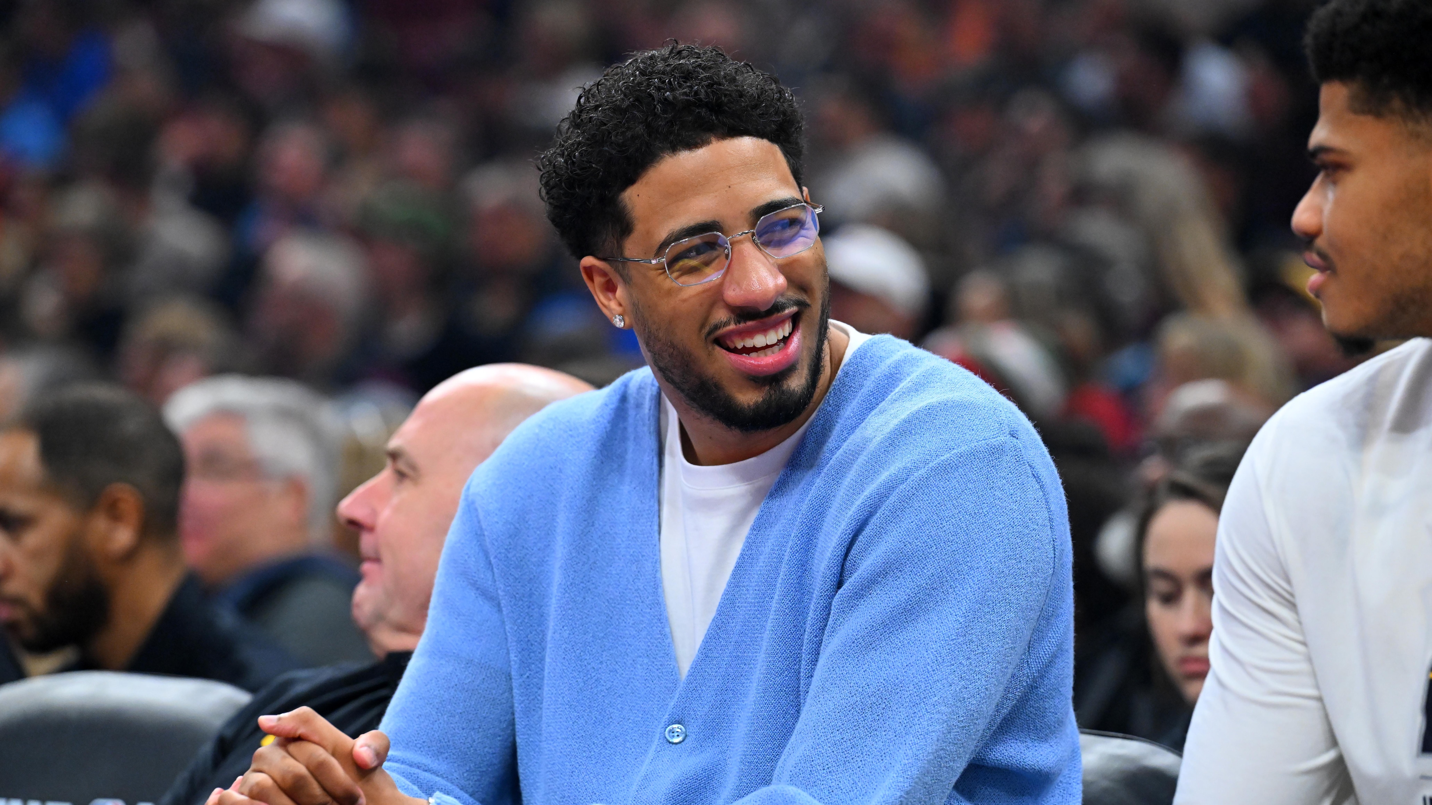 Tyrese Haliburton’s Electrifying Dunk During Achilles Rehab