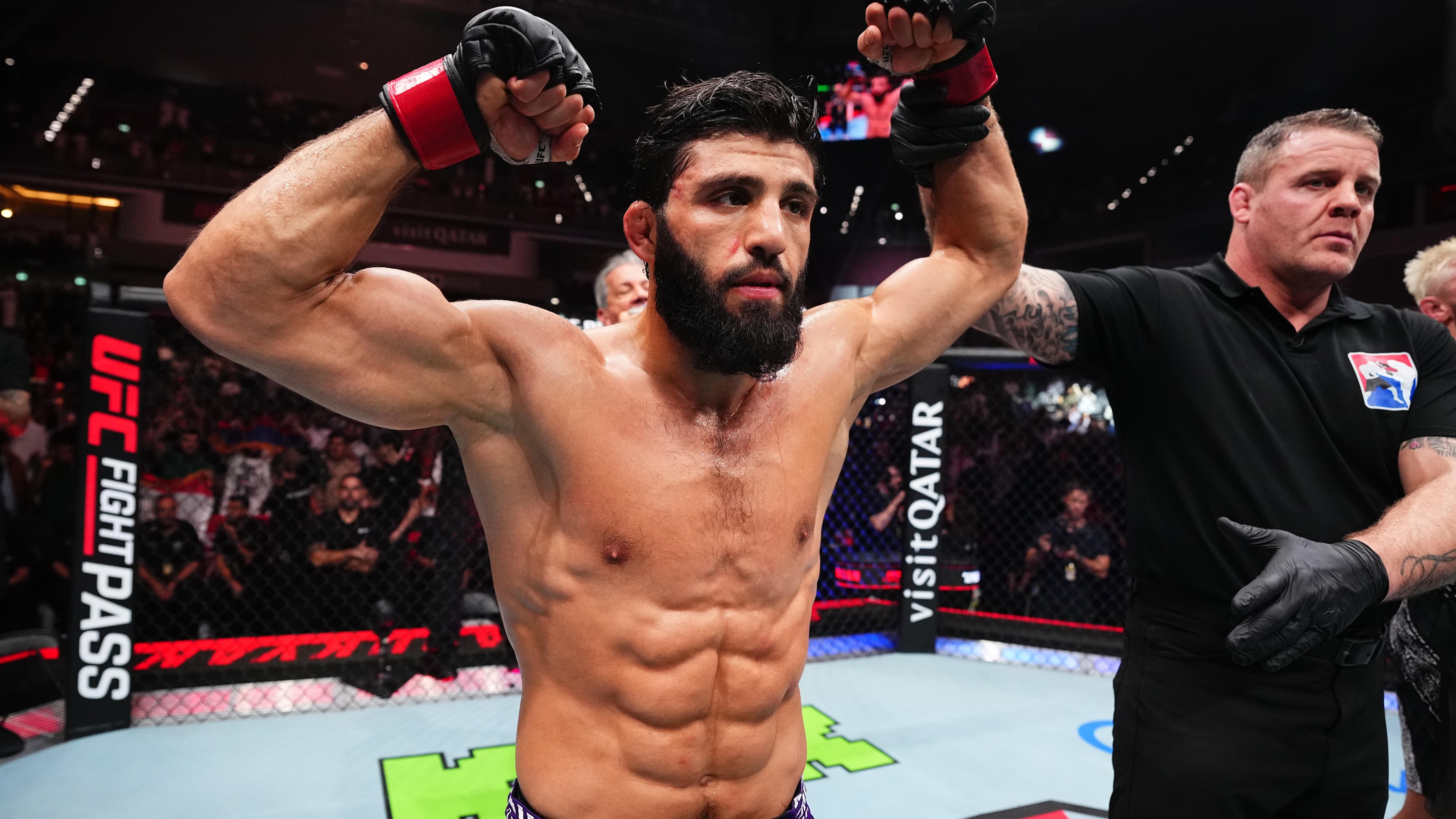 UFC Fight Night: Tsarukyan v Hooker