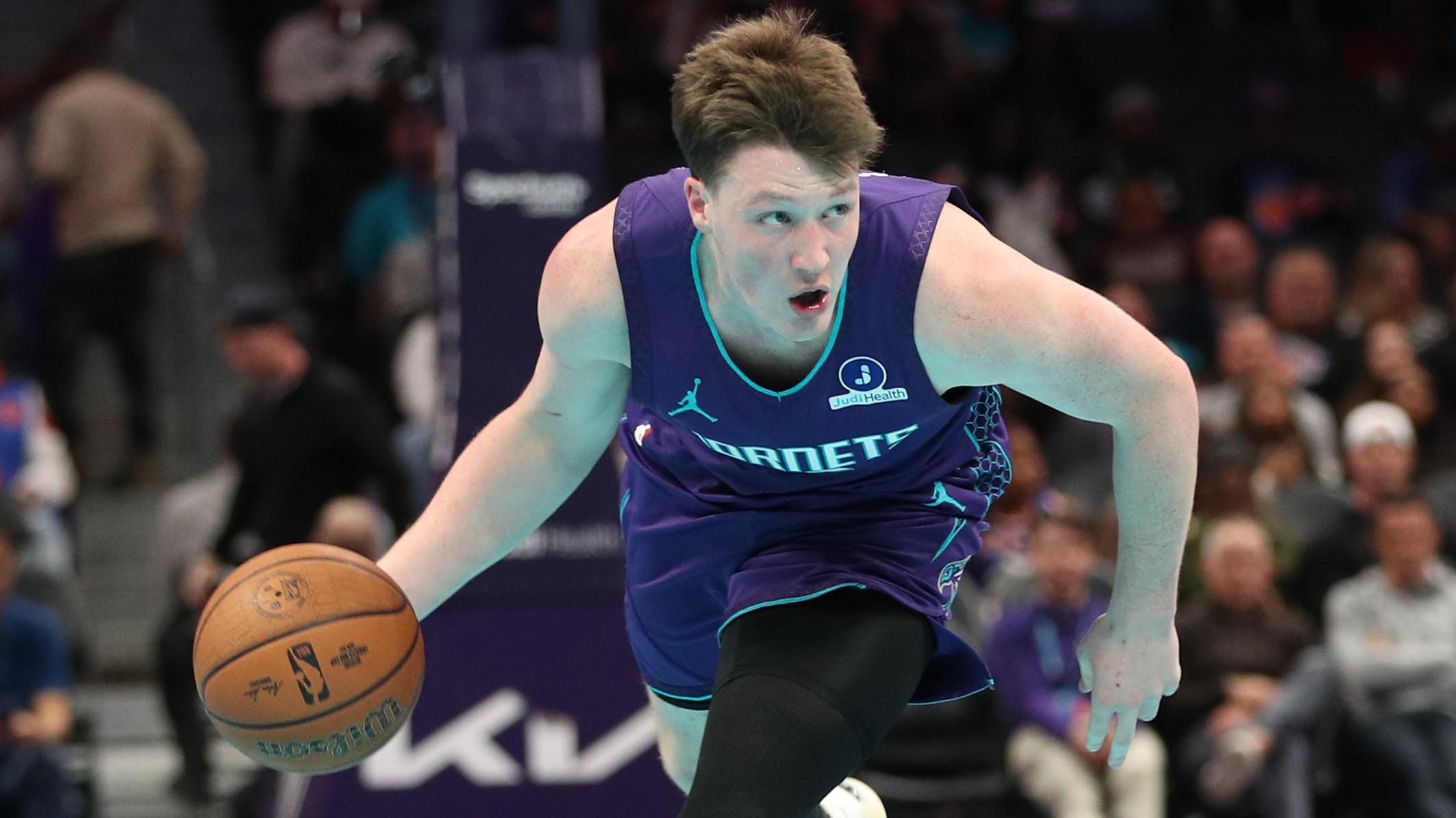 Kon Knueppel Makes Hornets Rookie of the Year Contender