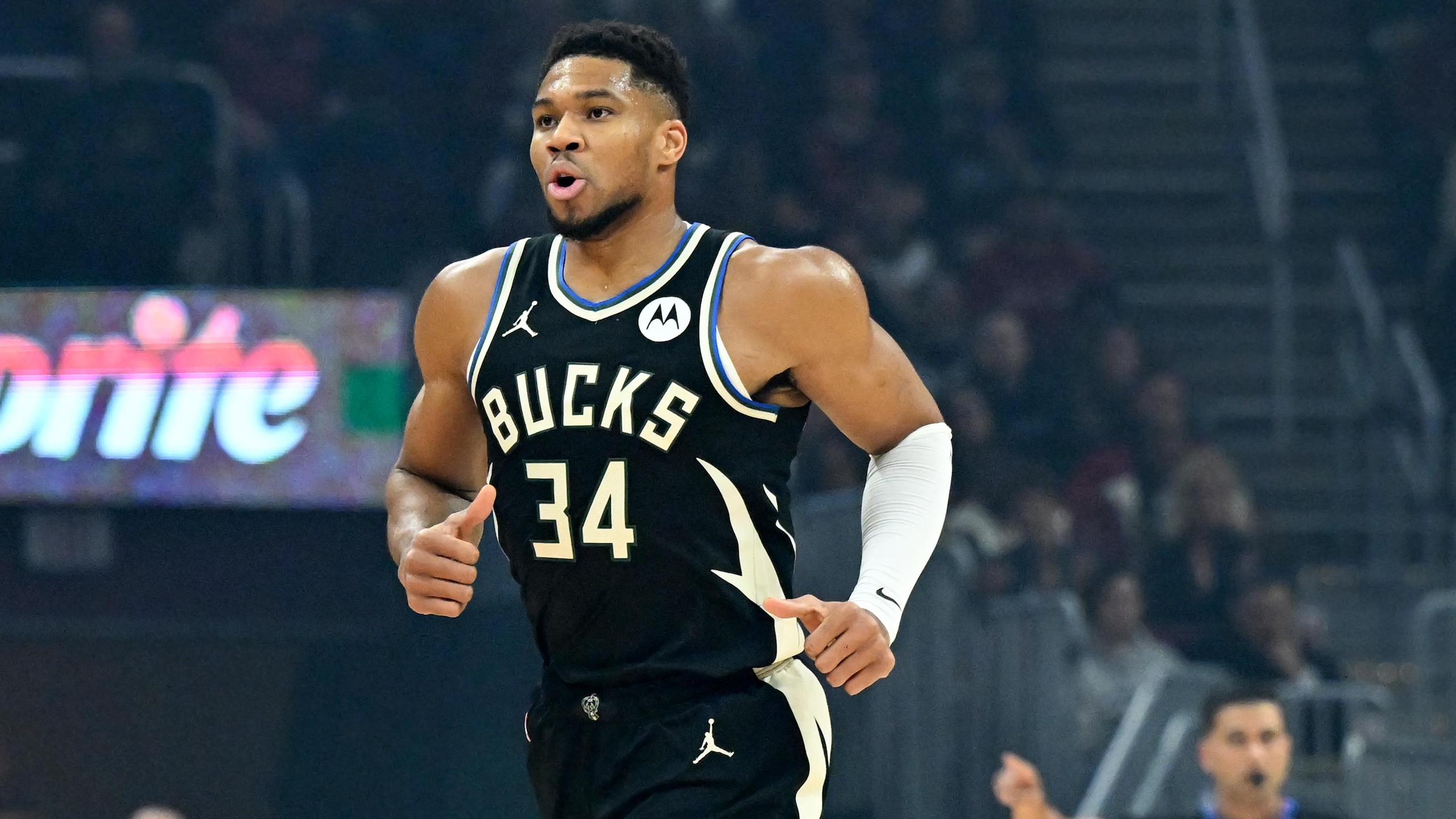 Milwaukee Bucks v Cleveland Cavaliers