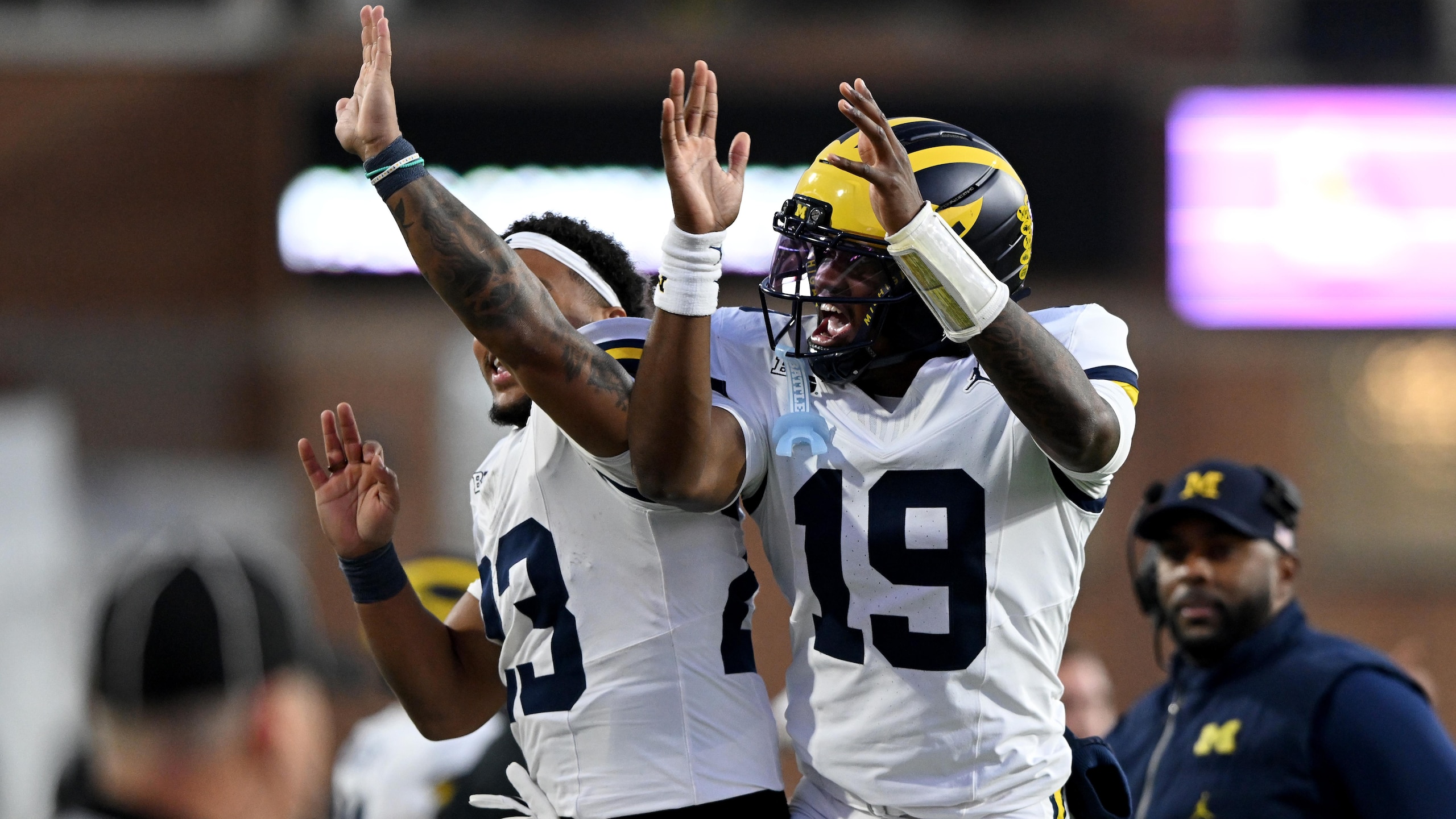 Michigan v Maryland Michigan v Maryland