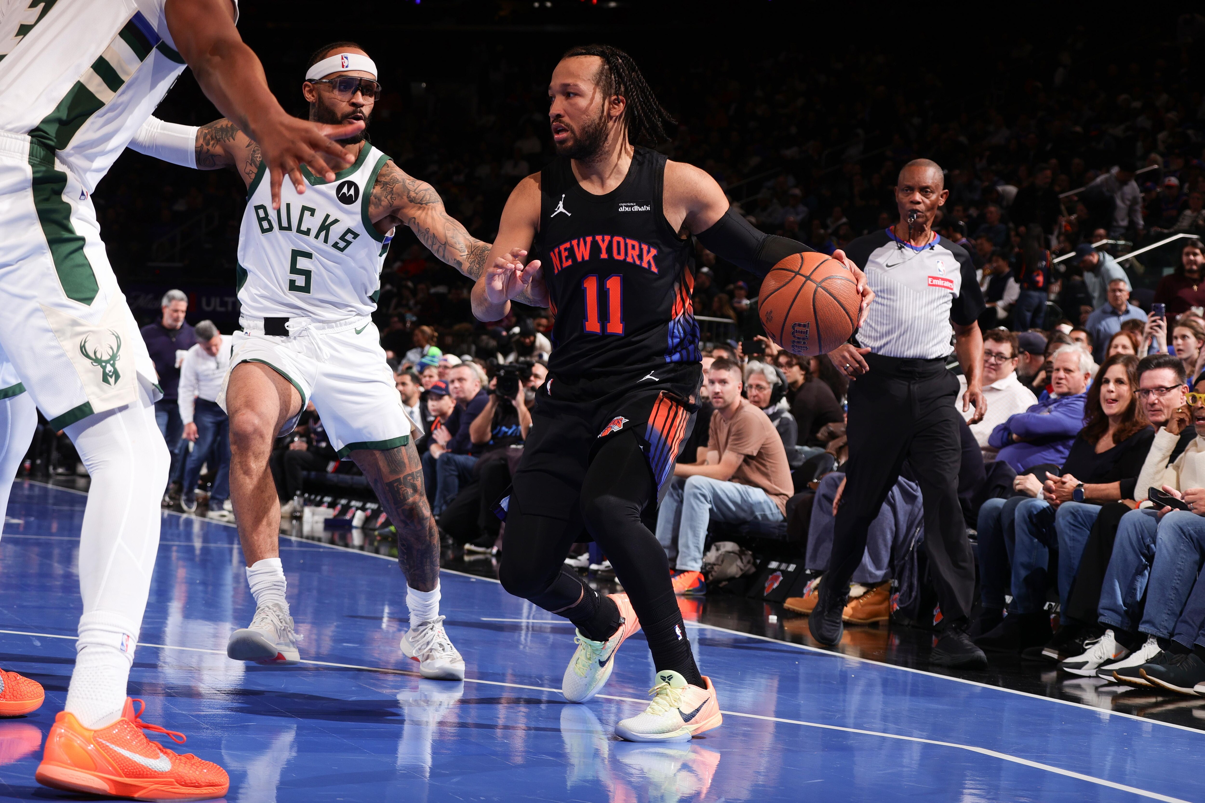 Milwaukee Bucks v New York Knicks