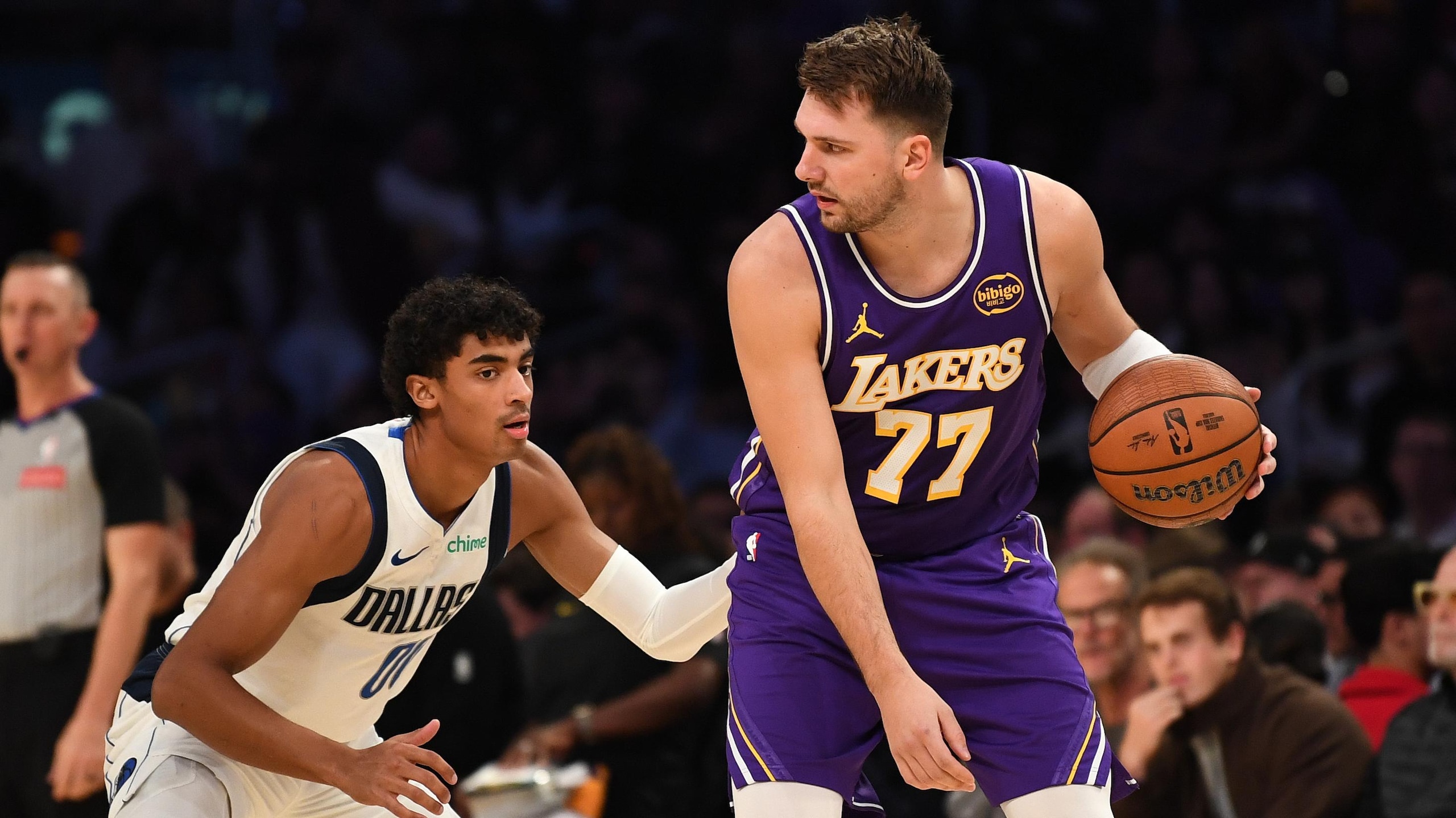 Dallas Mavericks v Los Angeles Lakers