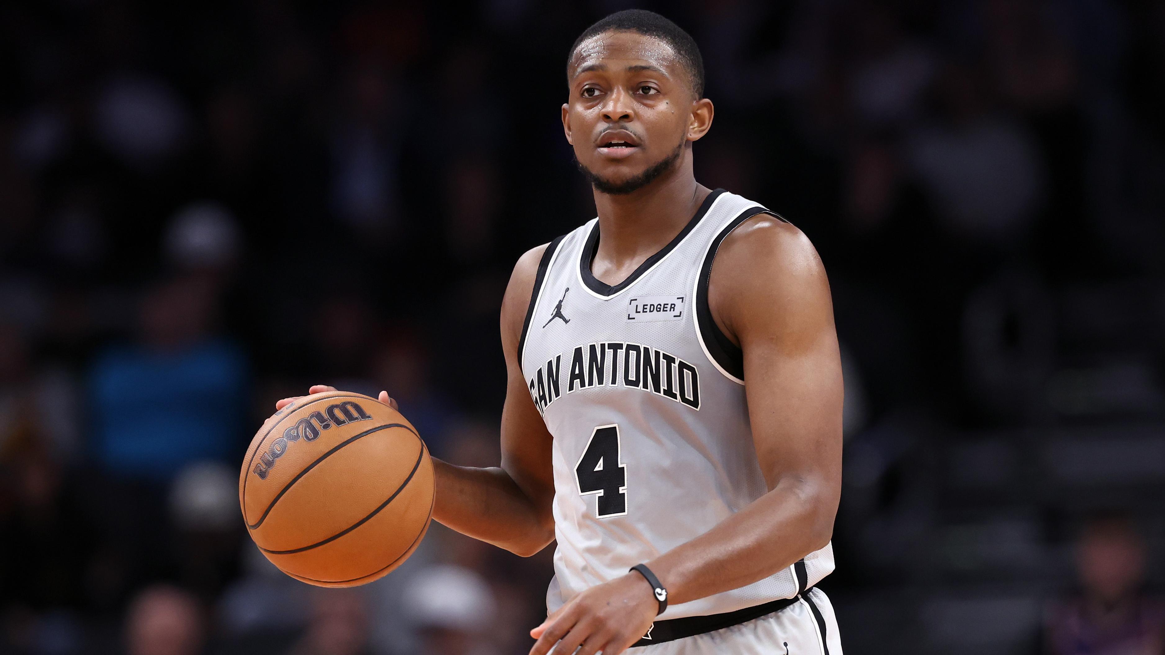 San Antonio Spurs v Phoenix Suns