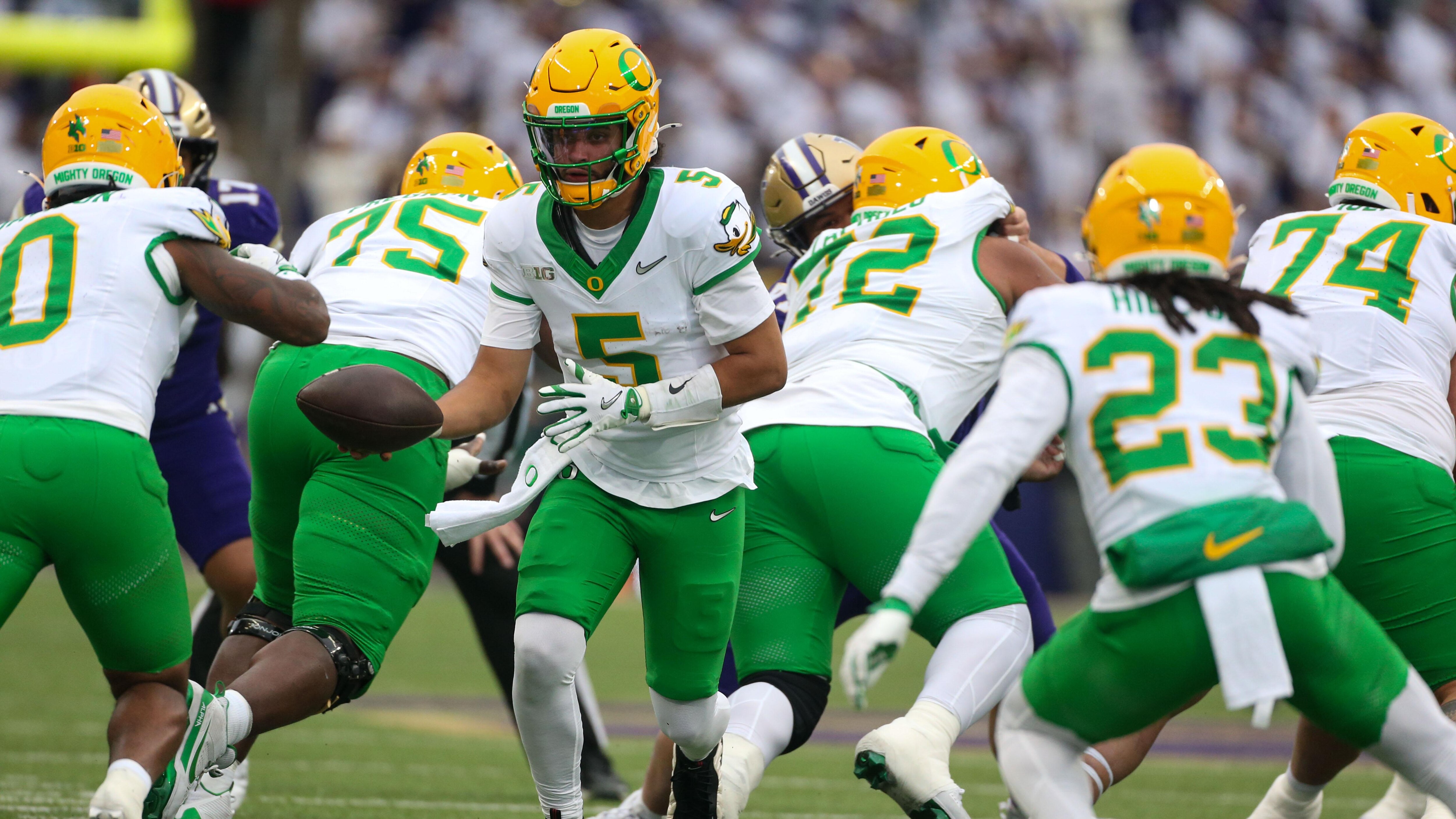 COLLEGE FOOTBALL: NOV 29 Oregon at Washington