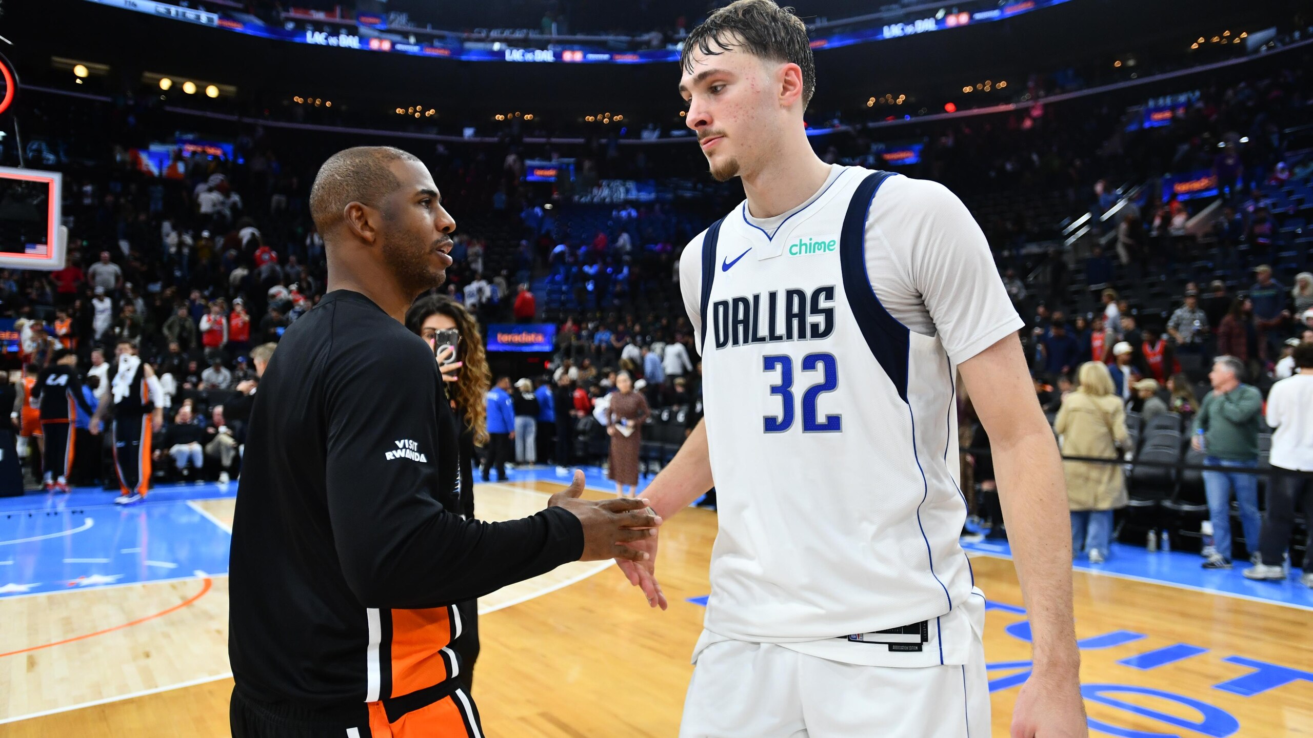 Dallas Mavericks v Los Angeles Clippers