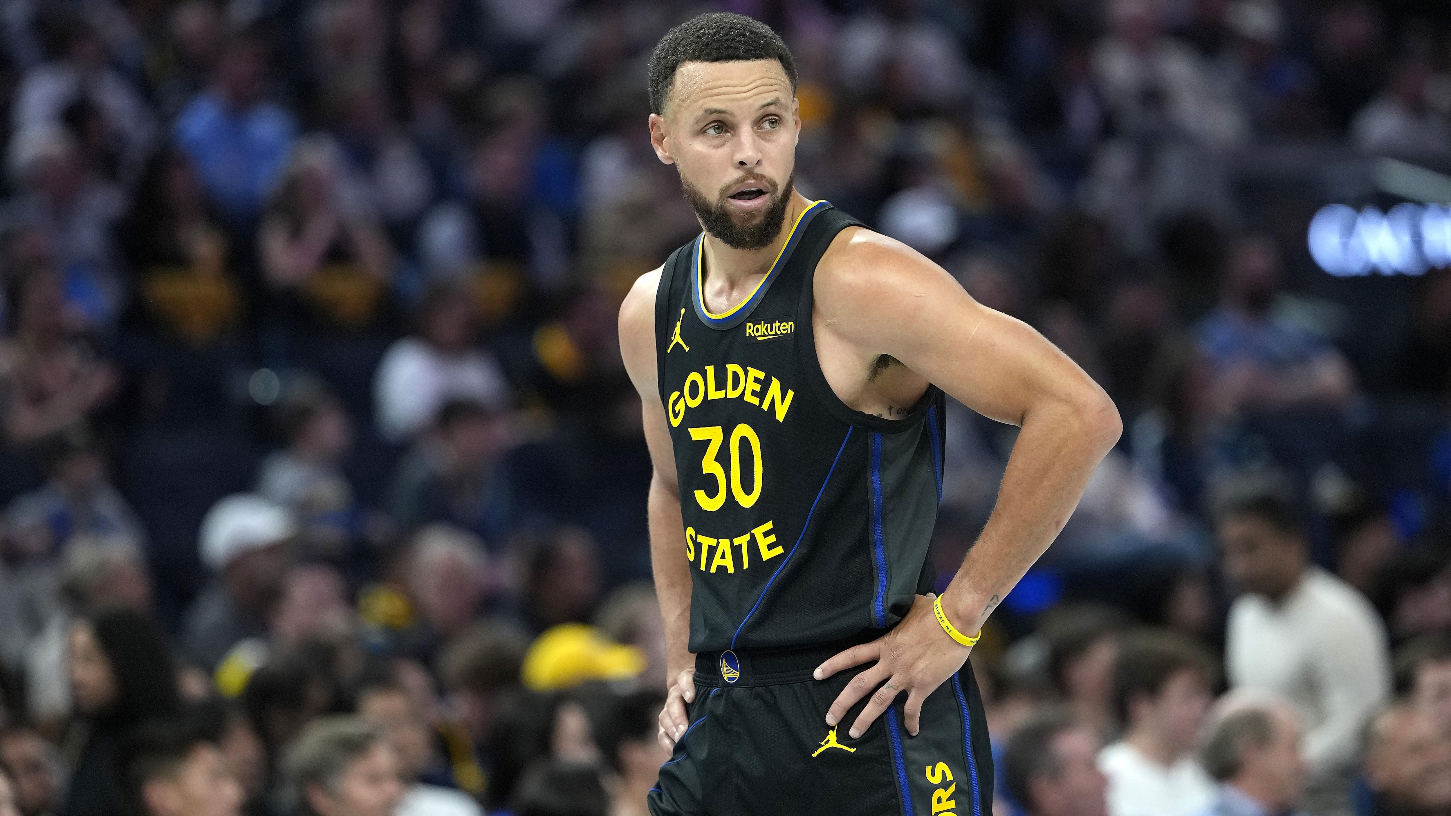 Houston Rockets v Golden State Warriors