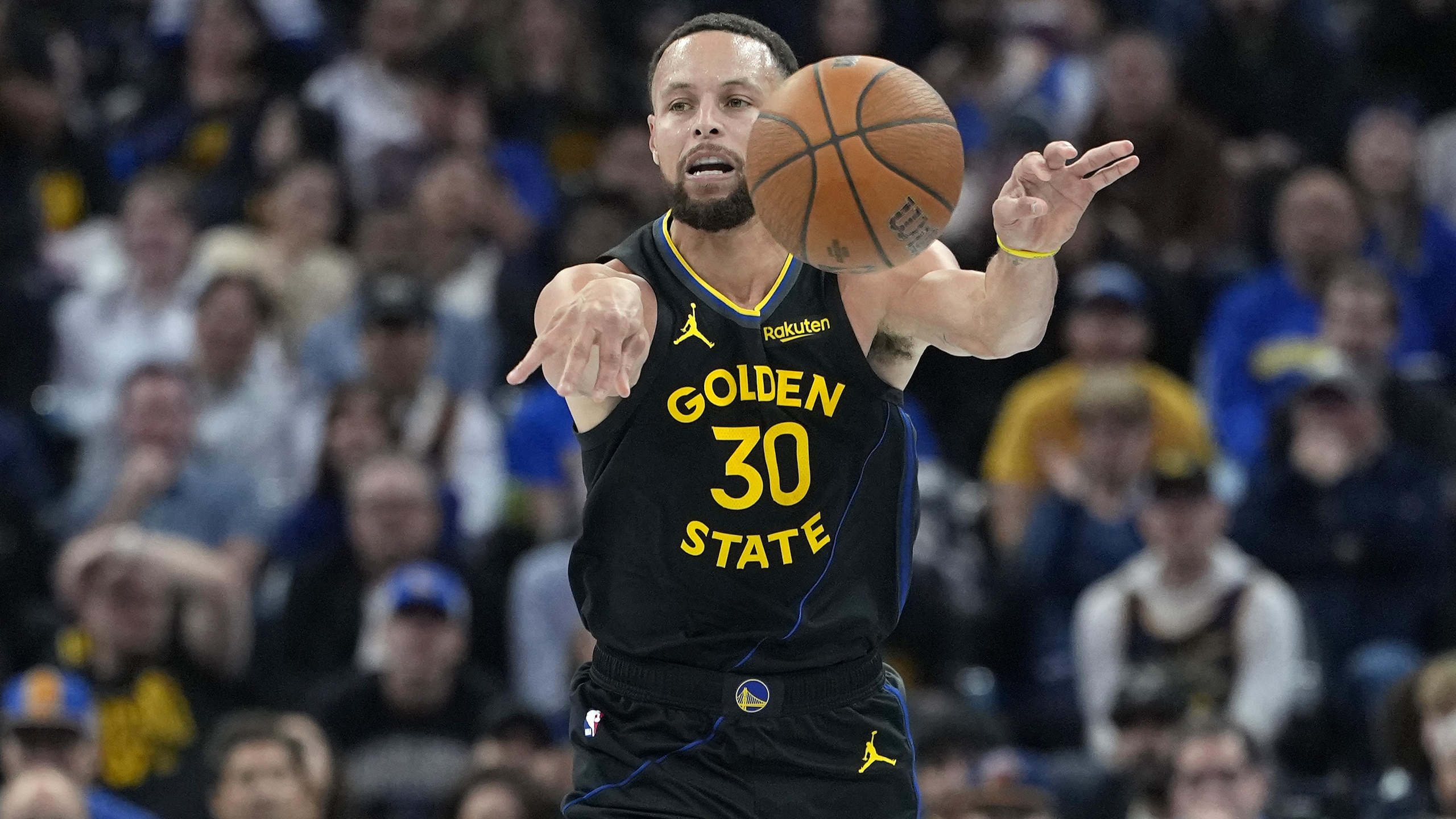Houston Rockets v Golden State Warriors