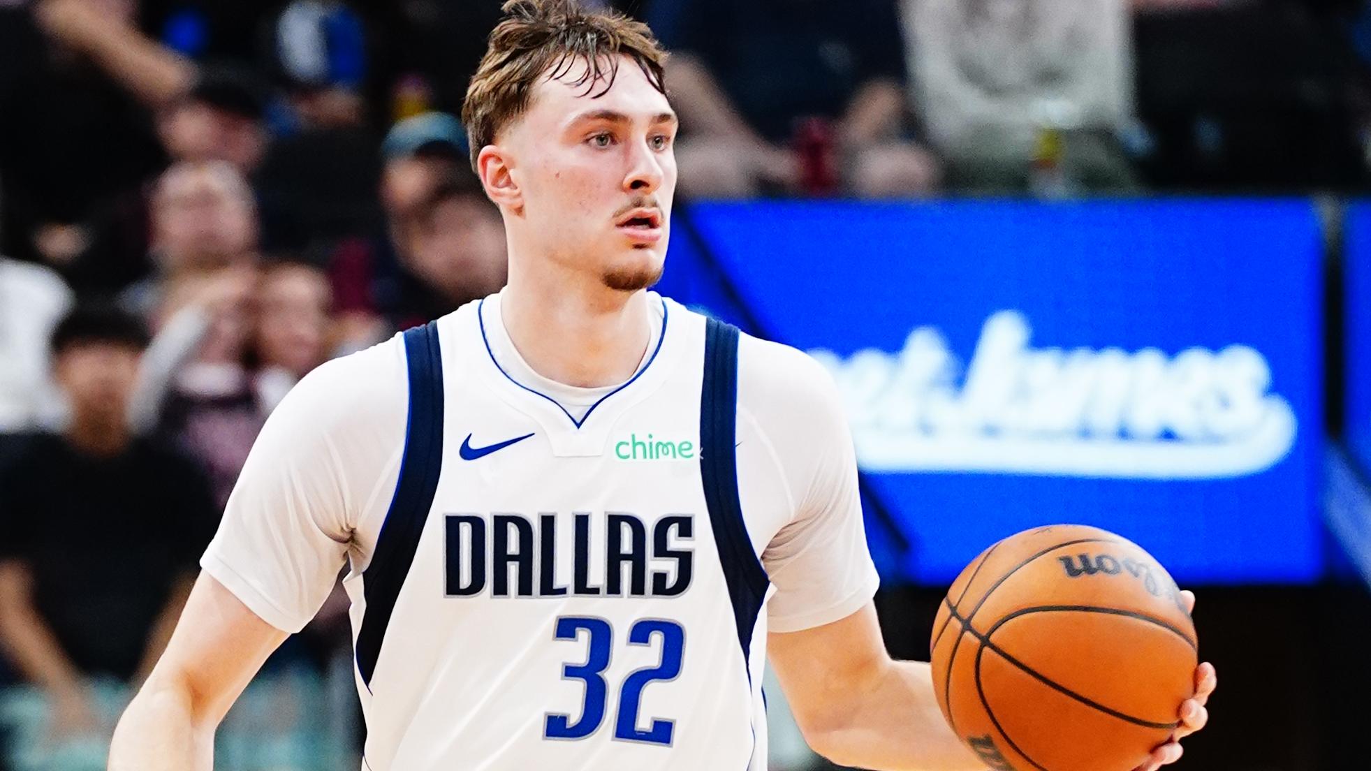 Dallas Mavericks v Los Angeles Clippers