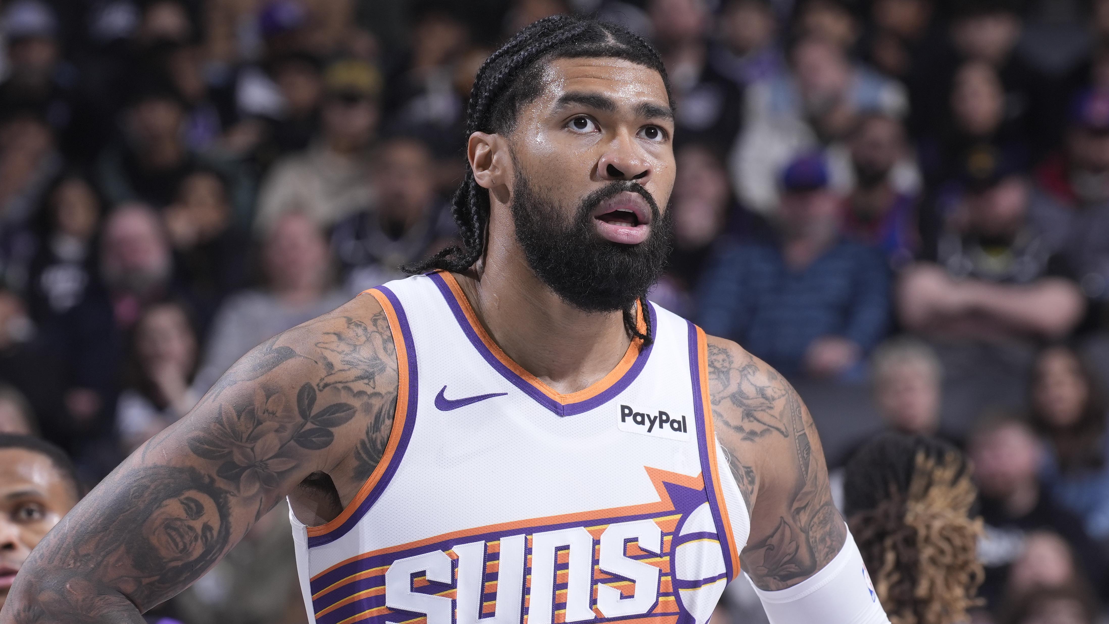 Phoenix Suns v Sacramento Kings