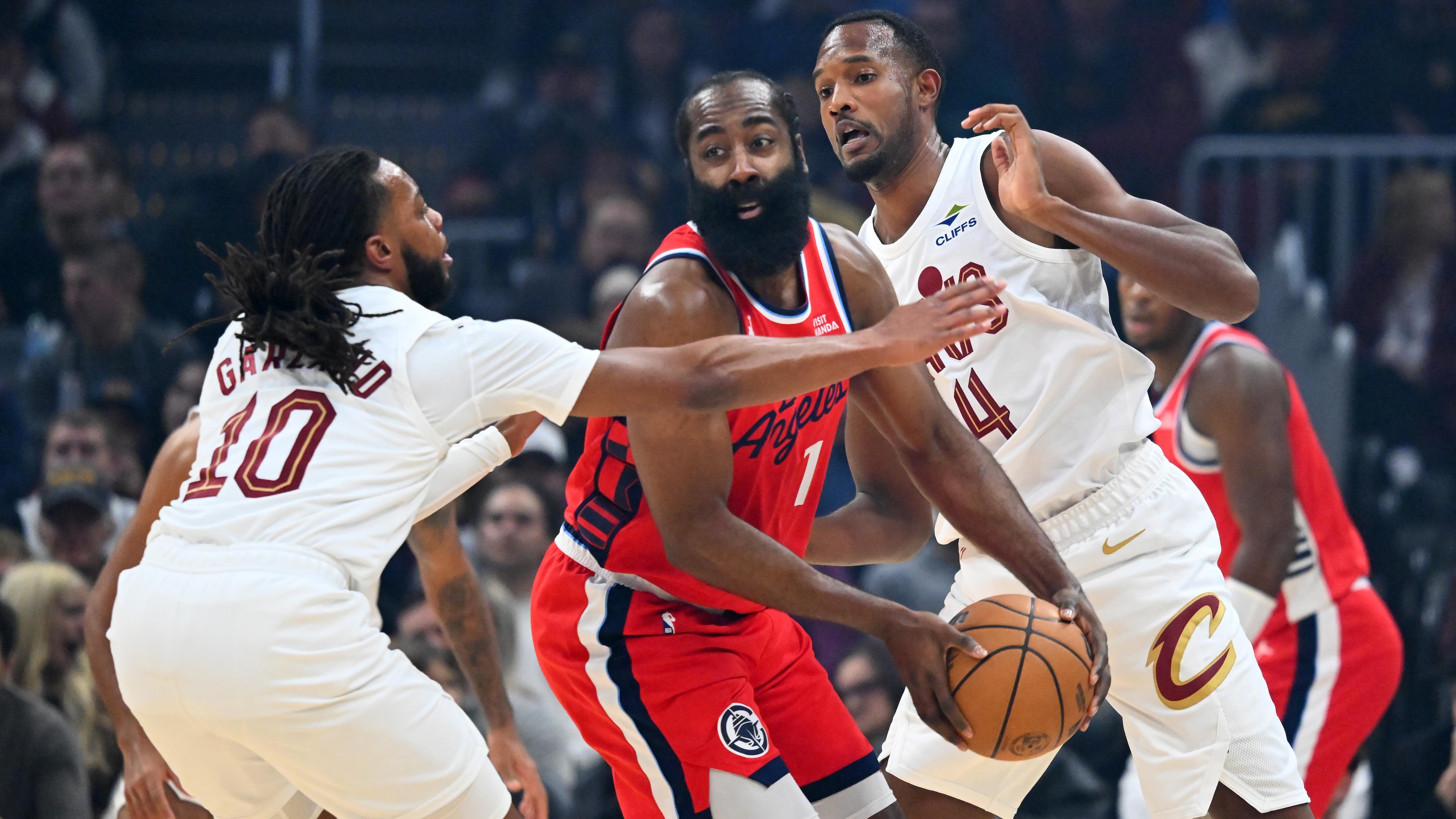 Los Angeles Clippers v Cleveland Cavaliers Los Angeles Clippers v Cleveland Cavaliers