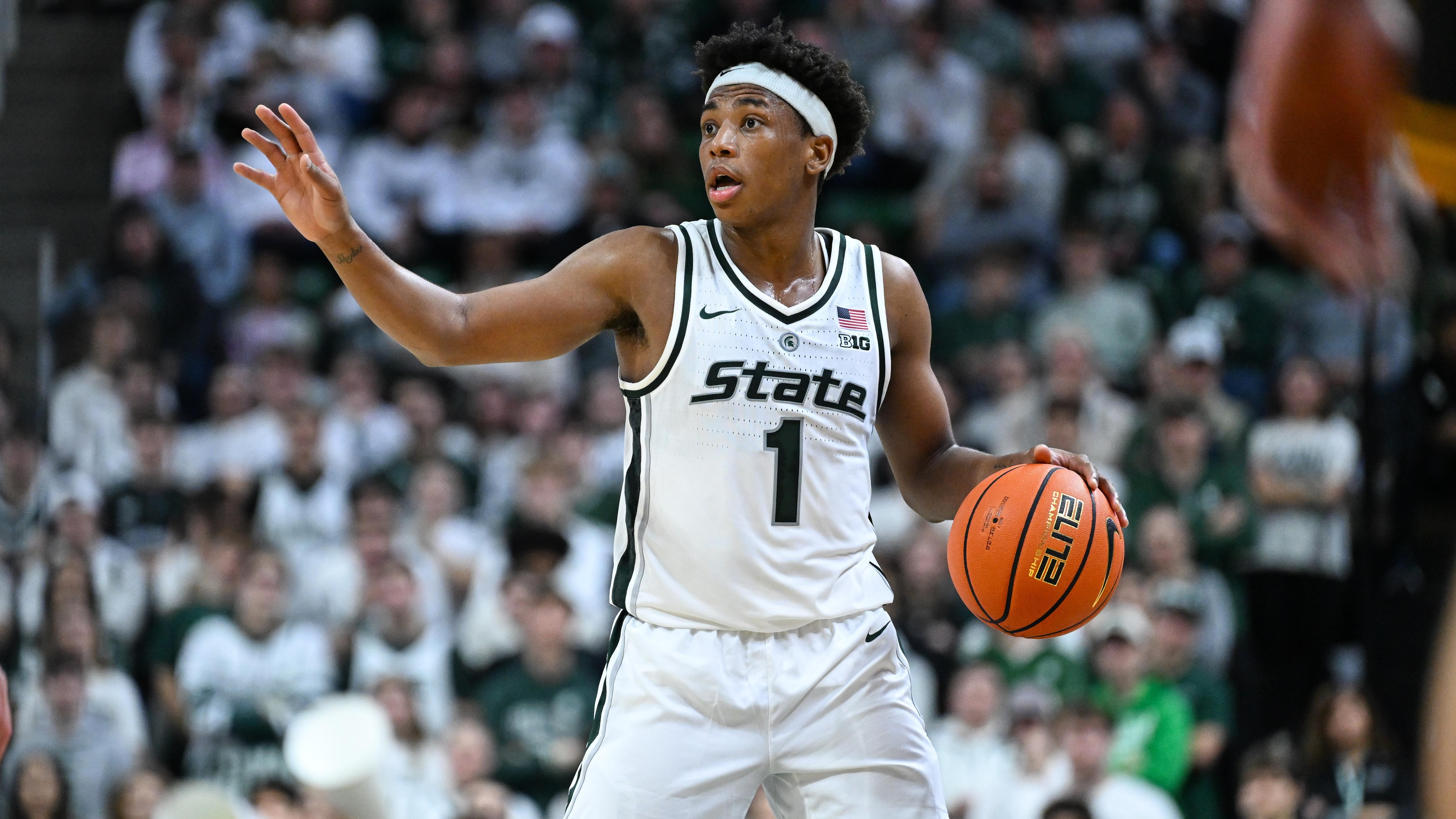 COLLEGE BASKETBALL: DEC 02 Iowa at Michigan State