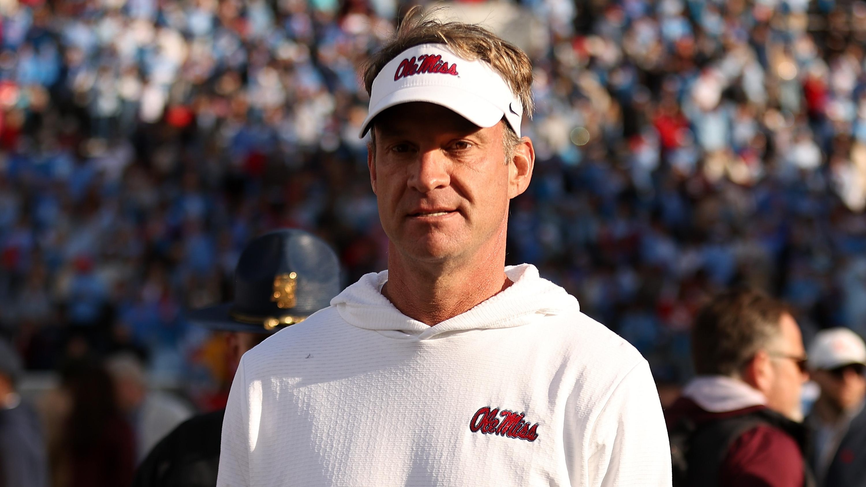 Lane Kiffin Booed by Ole Miss Fans Before Boarding Plane to LSU on Video