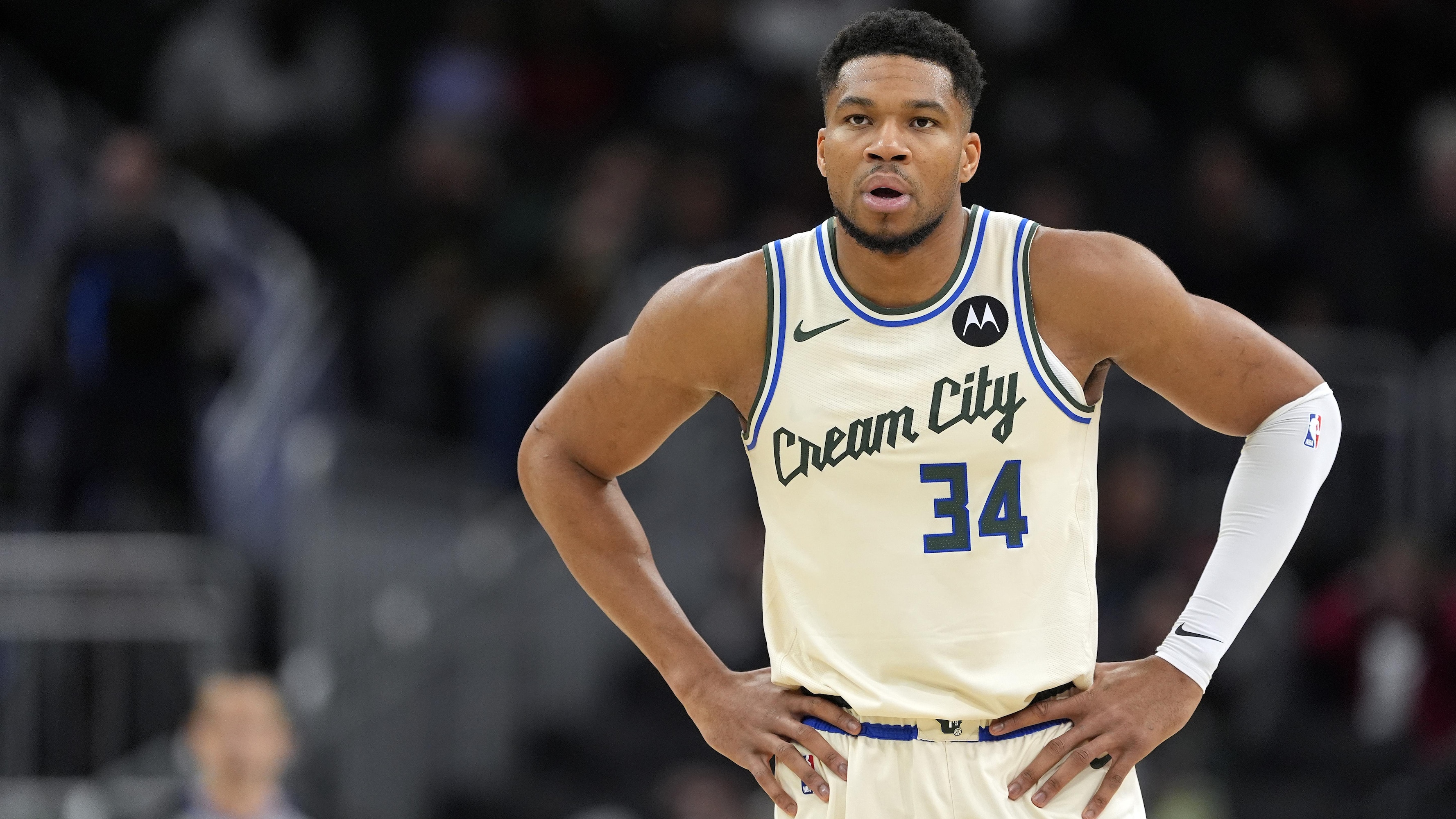 Giannis Eyes NBA Scoring Record, How Many More Points Does He Need to Make History?