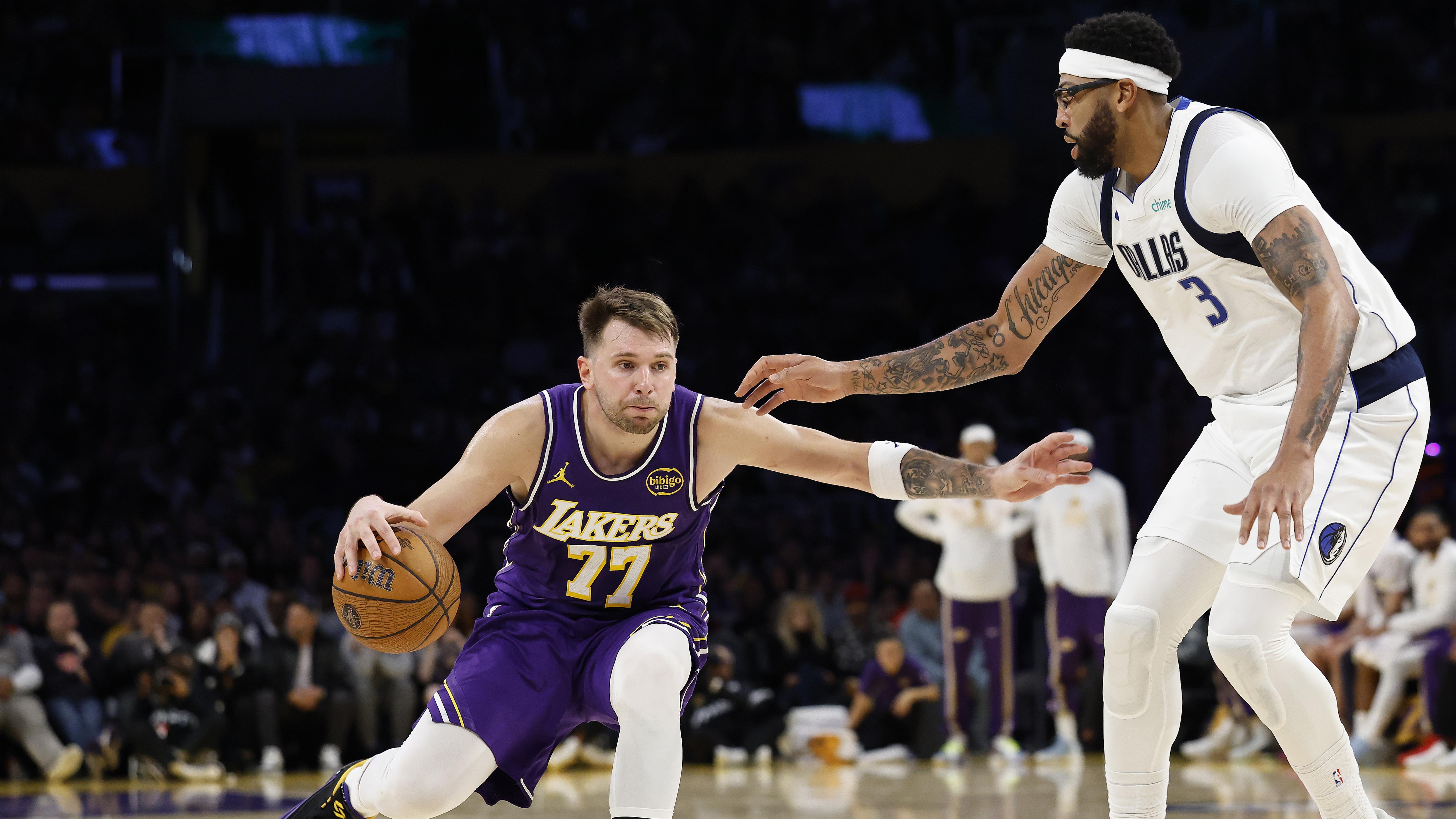 Dallas Mavericks v Los Angeles Lakers