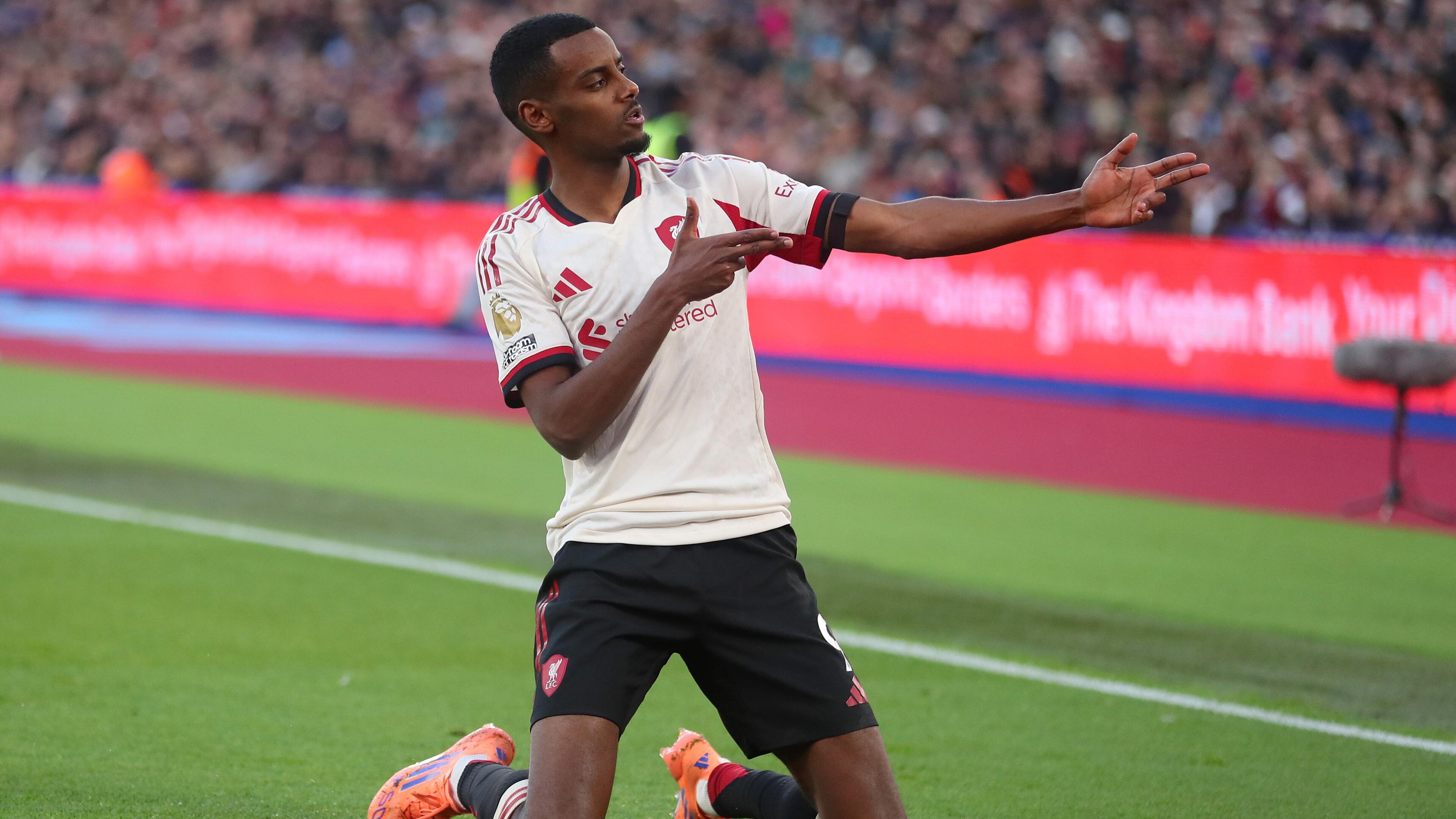 West Ham United v Liverpool - Premier League West Ham United v Liverpool - Premier League