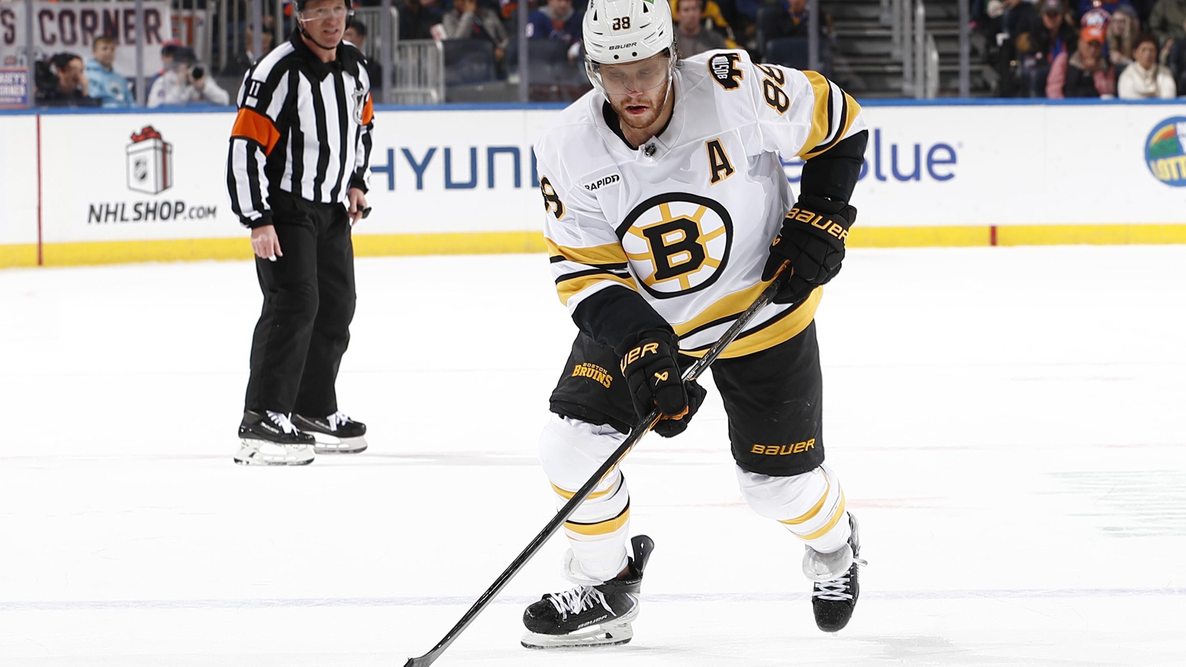Boston Bruins v New York Islanders
