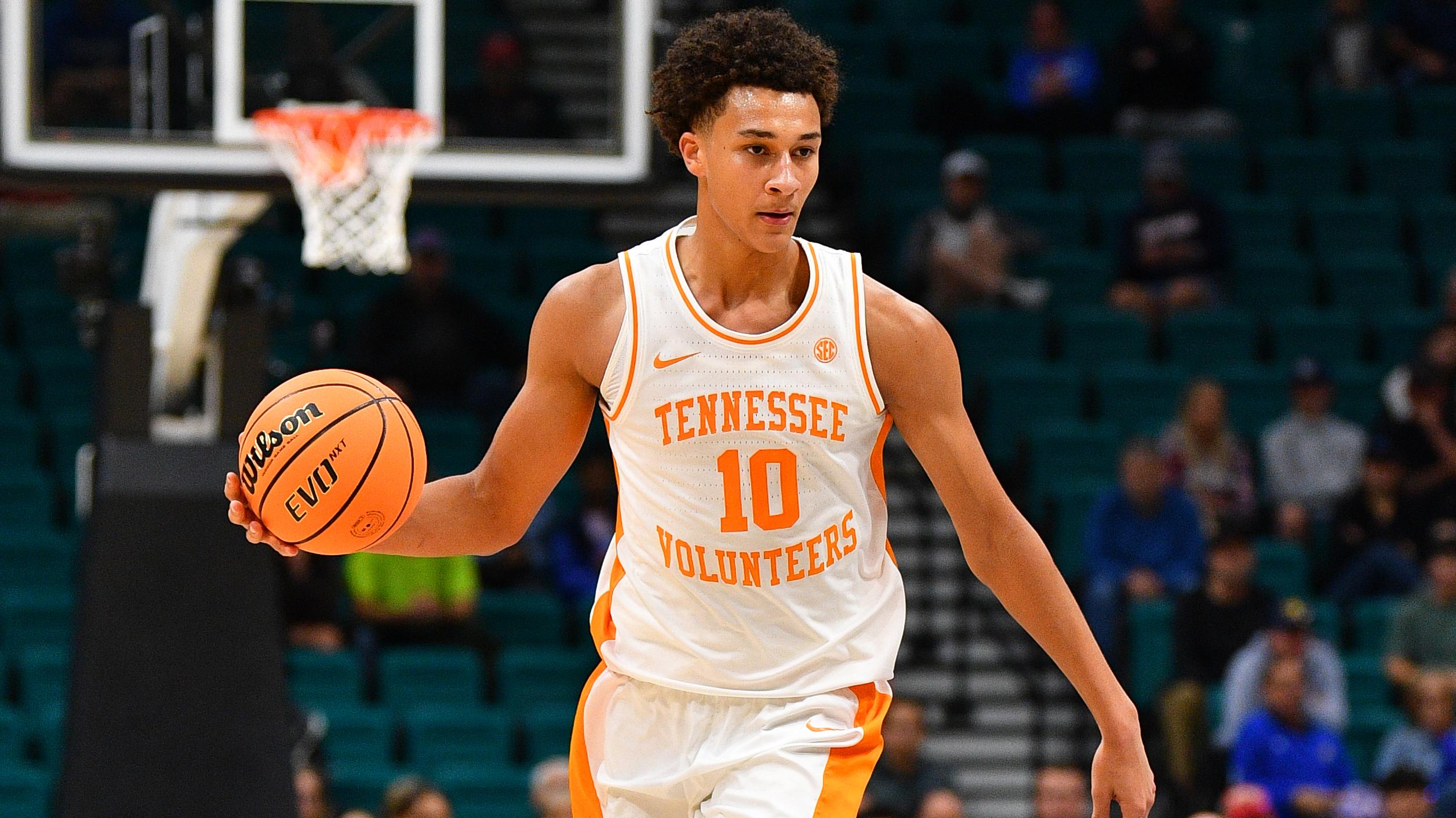 COLLEGE BASKETBALL: NOV 26 Players Era Kansas vs Tennessee