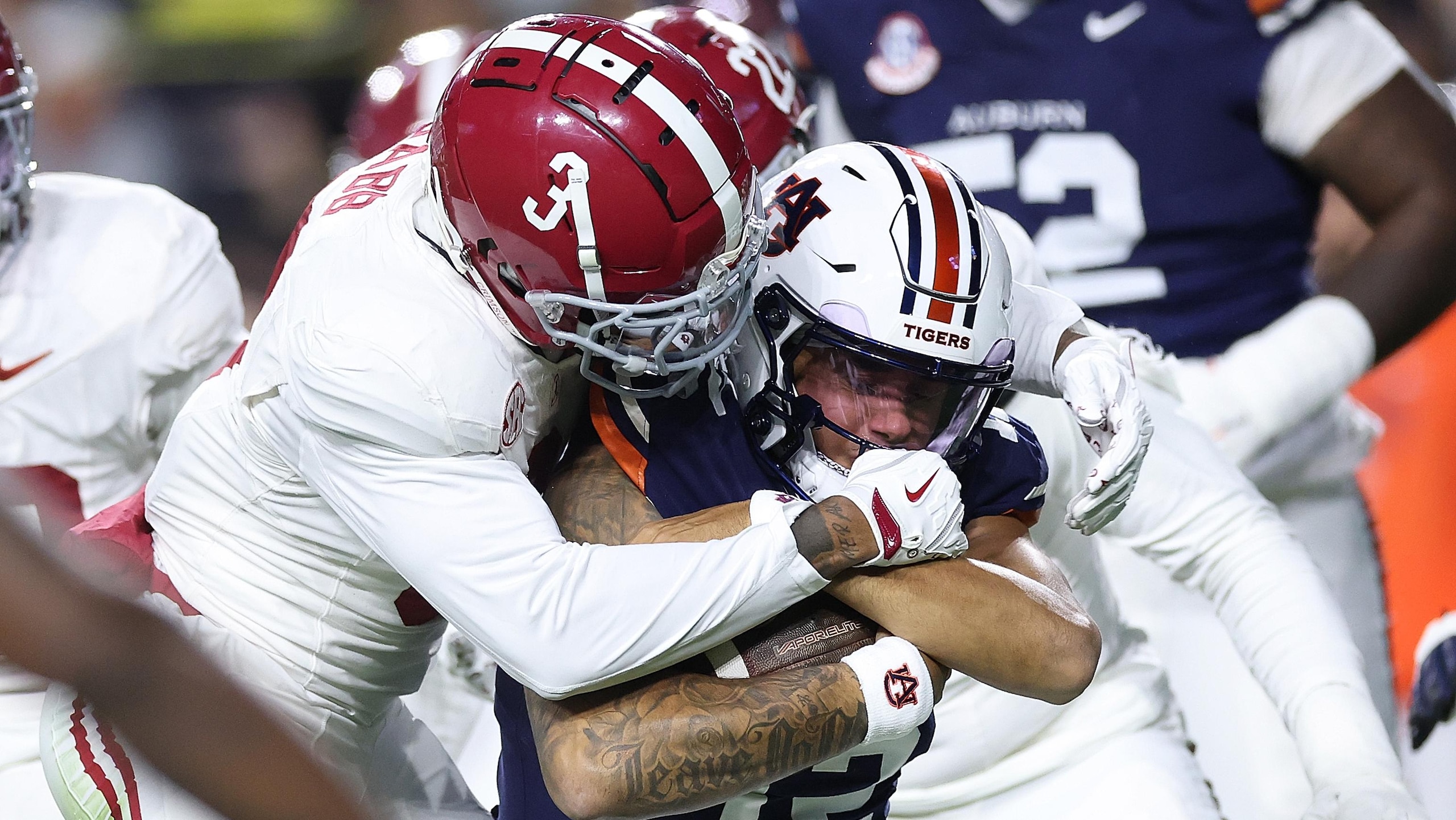 Alabama v Auburn