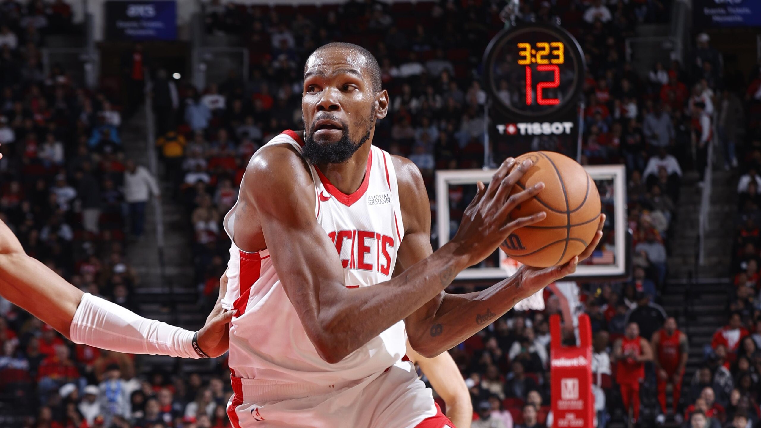 Phoenix Suns v Houston Rockets