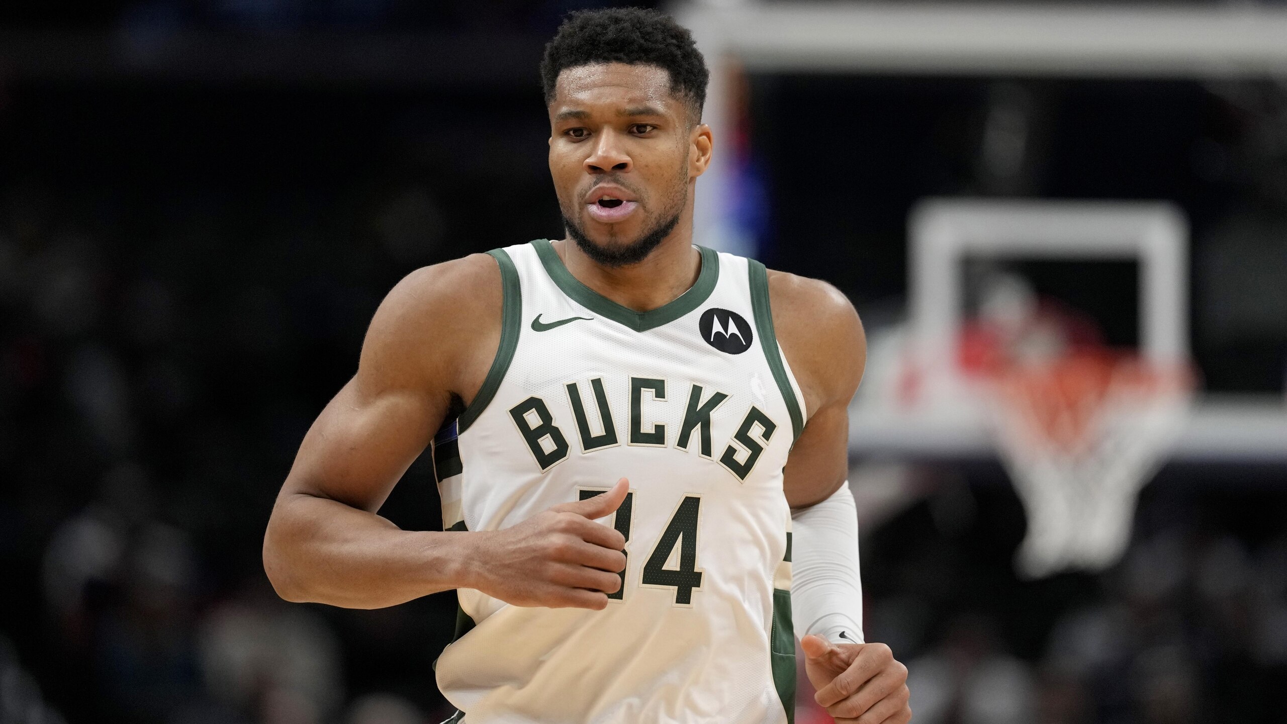 Milwaukee Bucks v Washington Wizards
