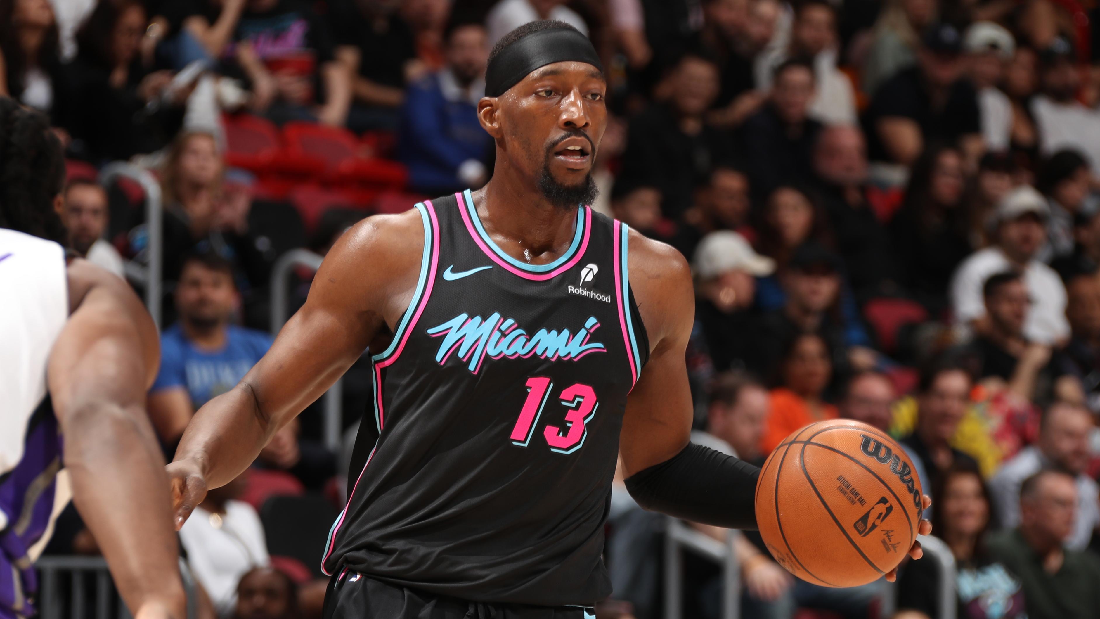 Sacramento Kings v Miami Heat