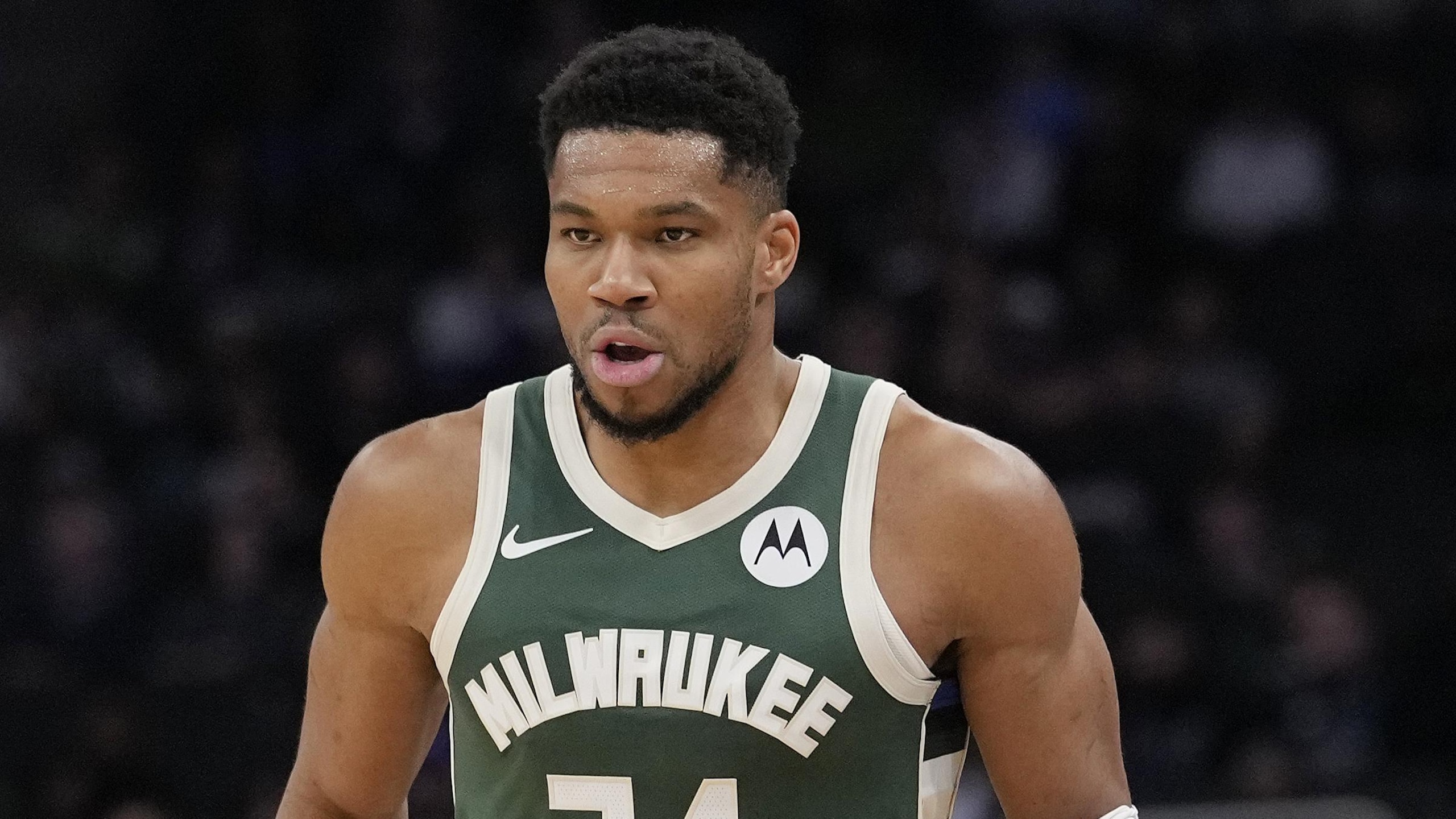 Detroit Pistons v Milwaukee Bucks