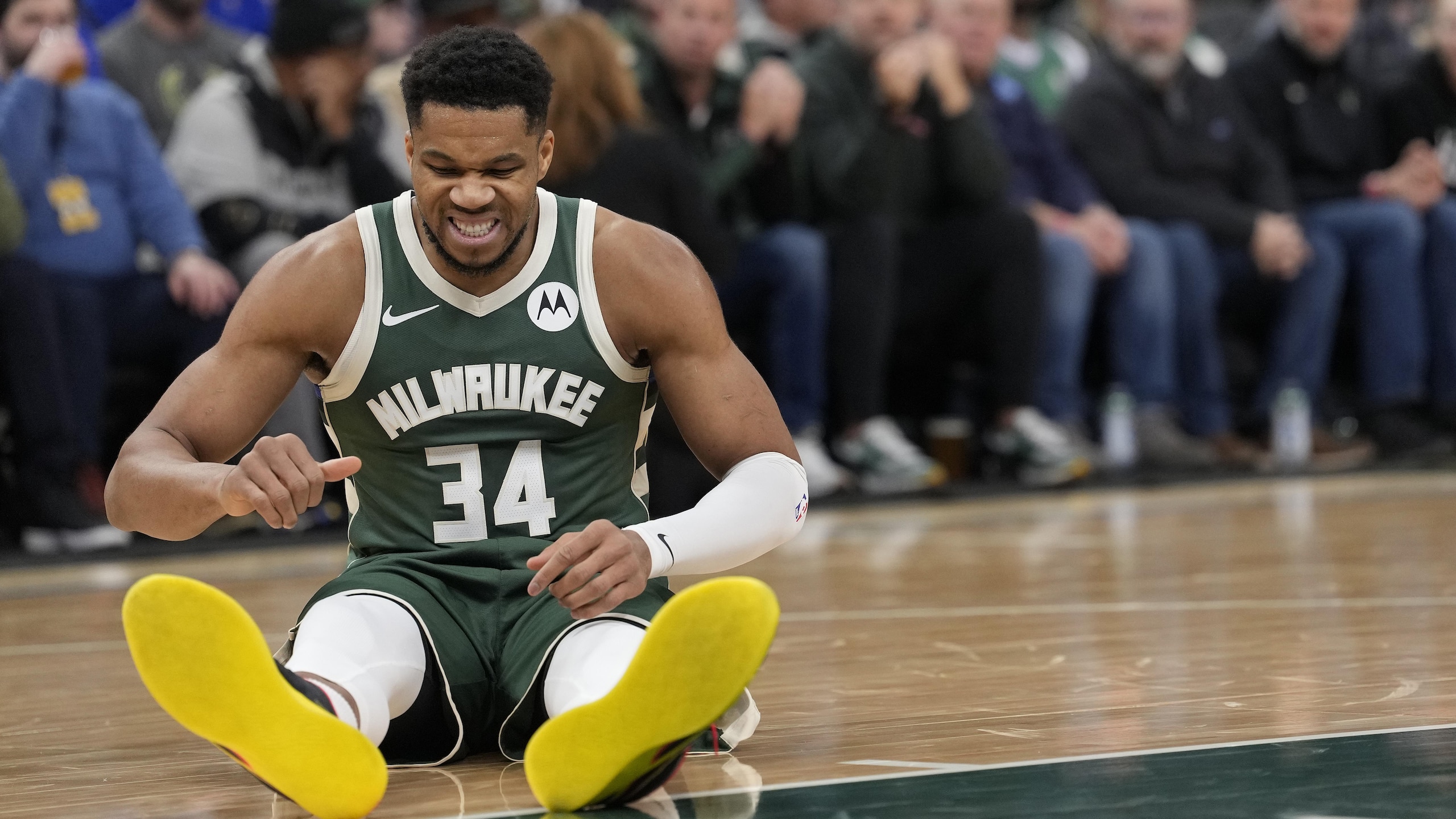 Detroit Pistons v Milwaukee Bucks