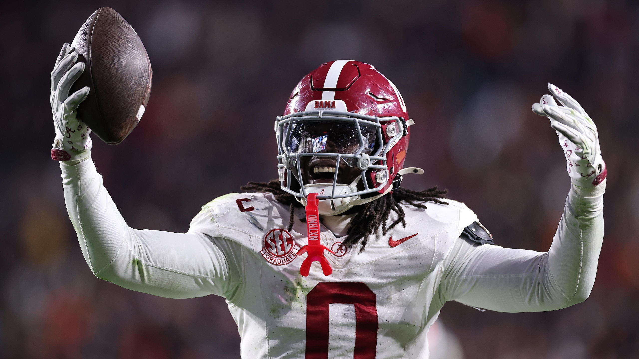 Alabama v Auburn