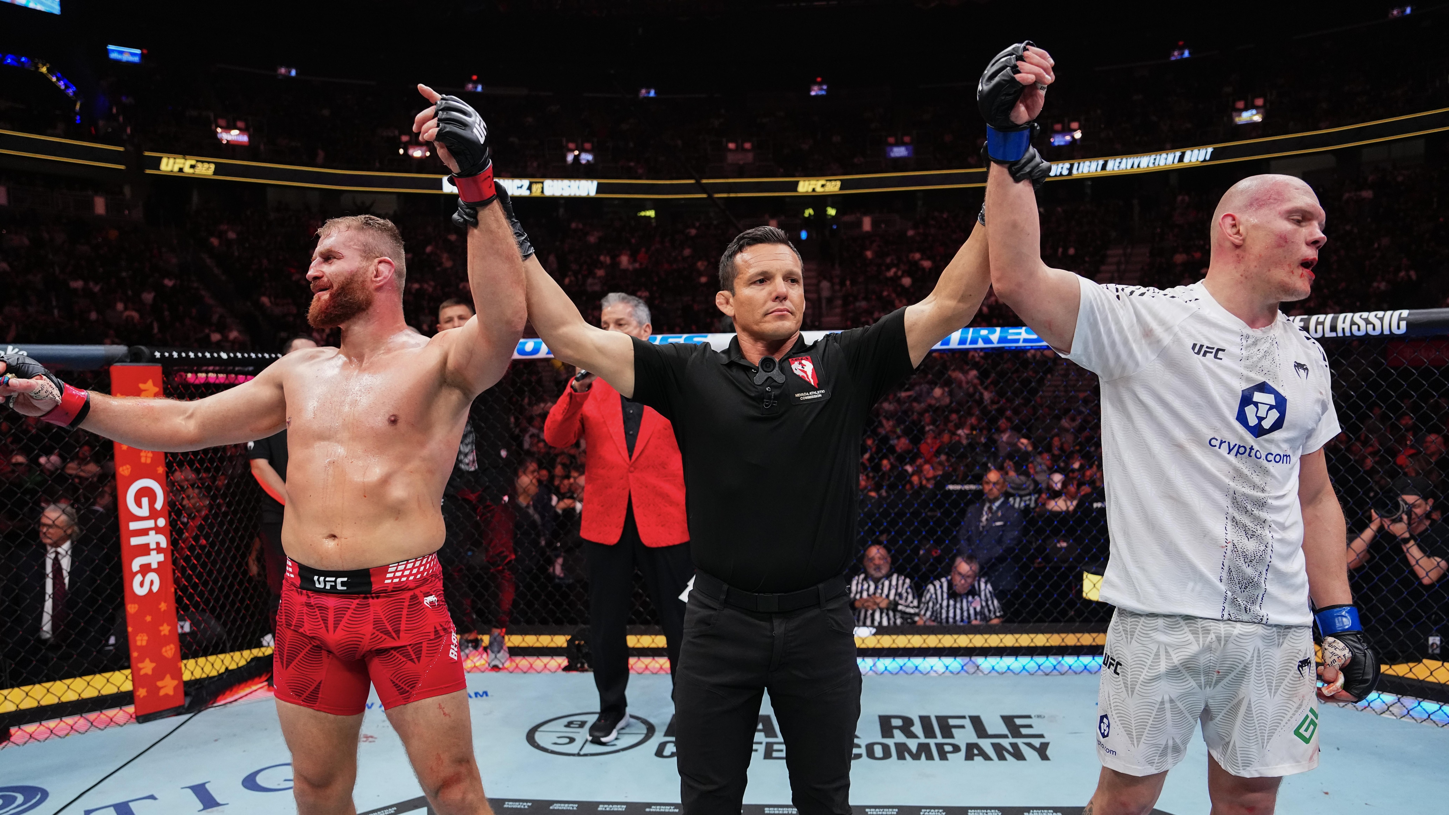 UFC 323: Blachowicz v Guskov