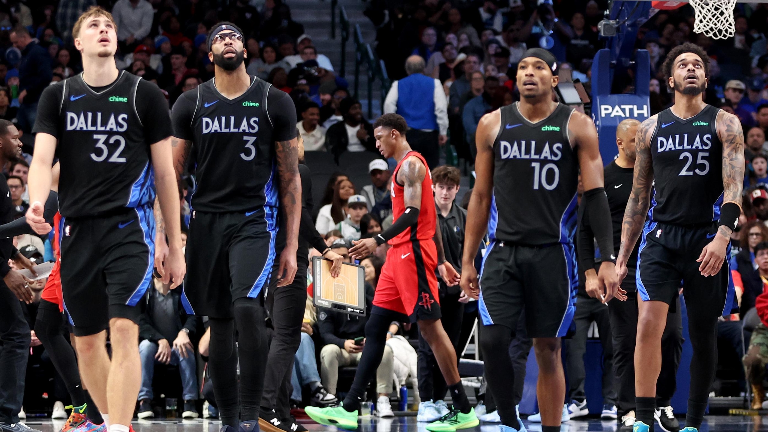 Houston Rockets v Dallas Mavericks