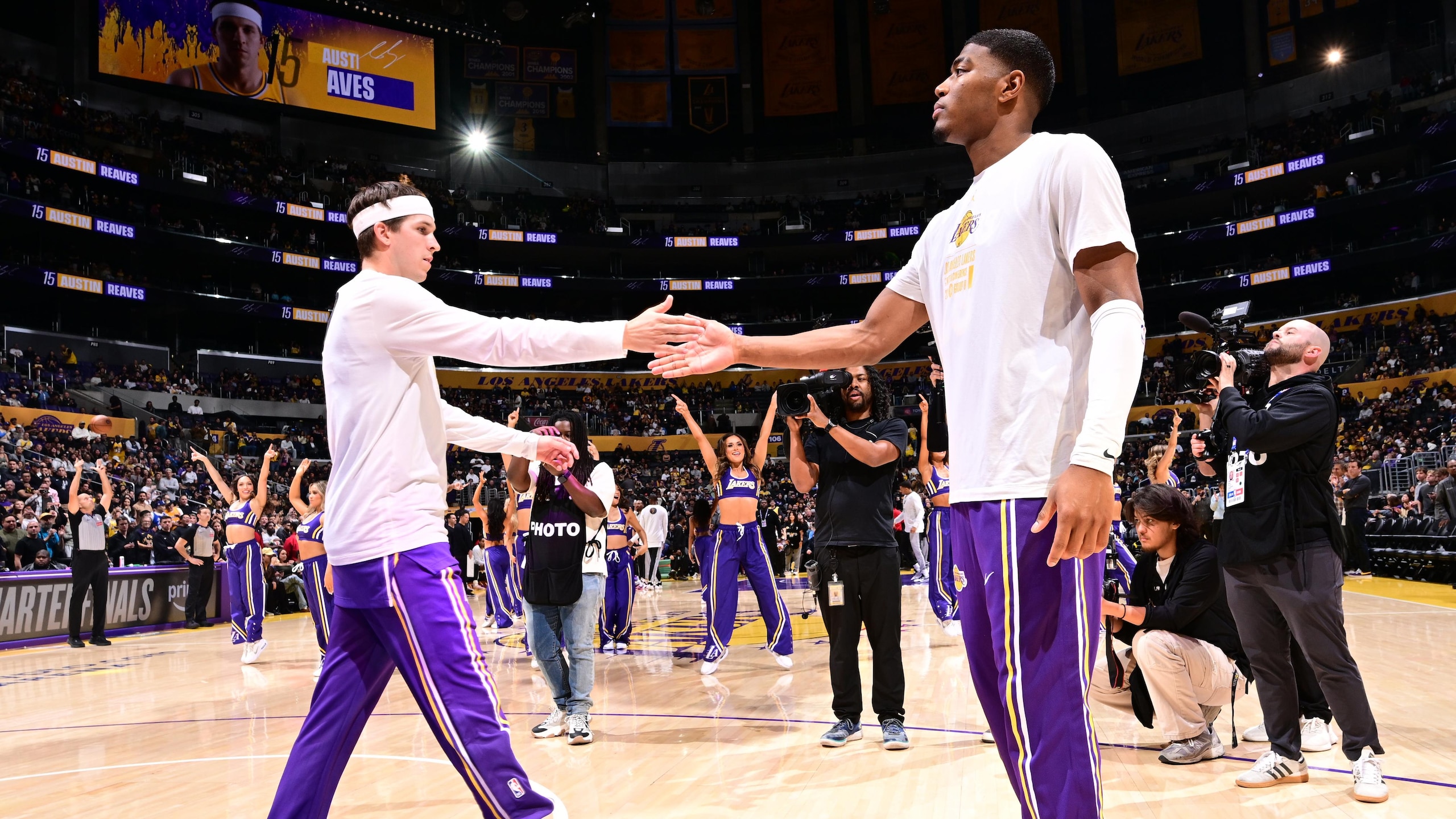 San Antonio Spurs v Los Angeles Lakers:Emirates NBA Cup - Quarterfinals
