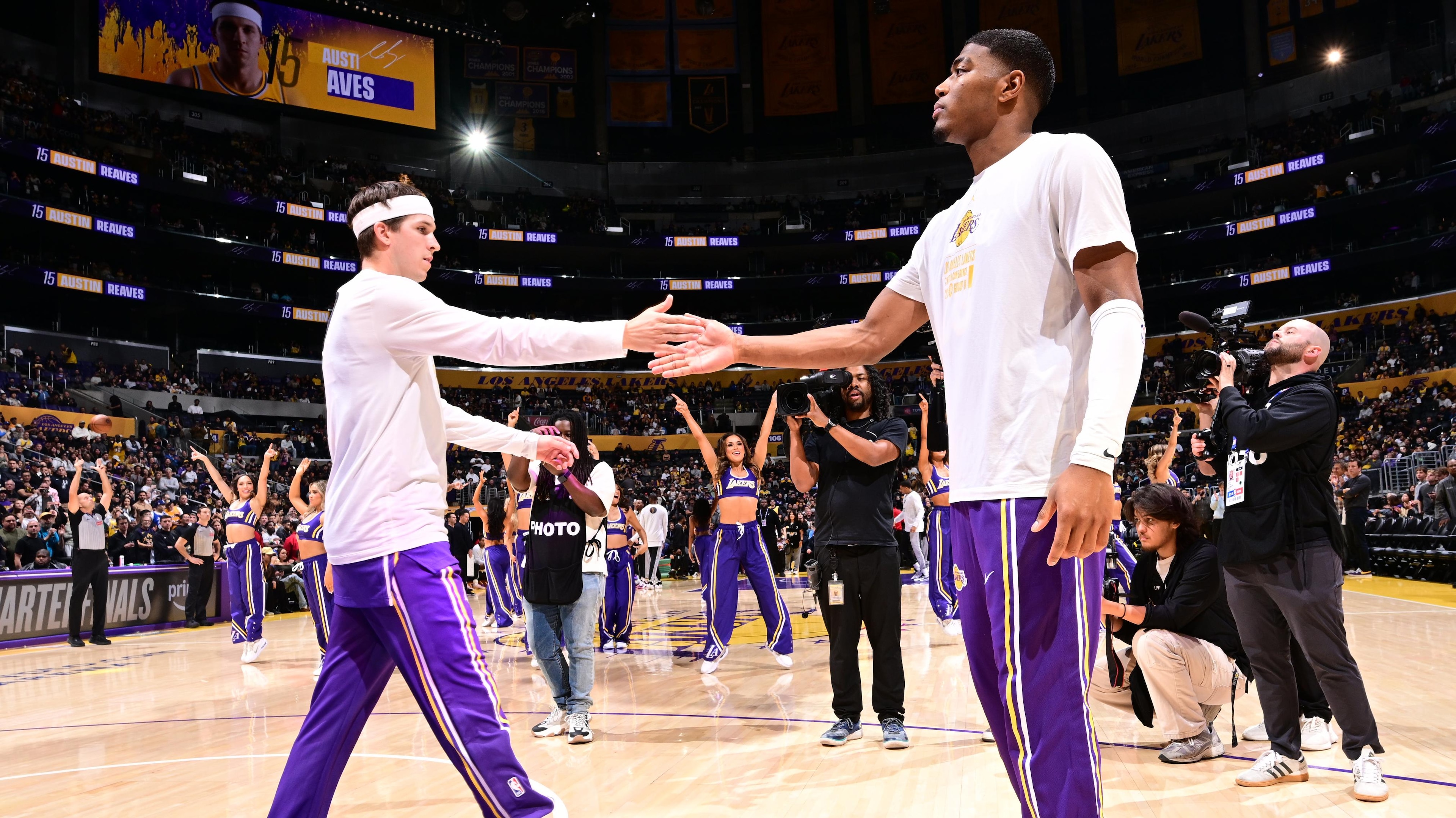 San Antonio Spurs v Los Angeles Lakers:Emirates NBA Cup - Quarterfinals