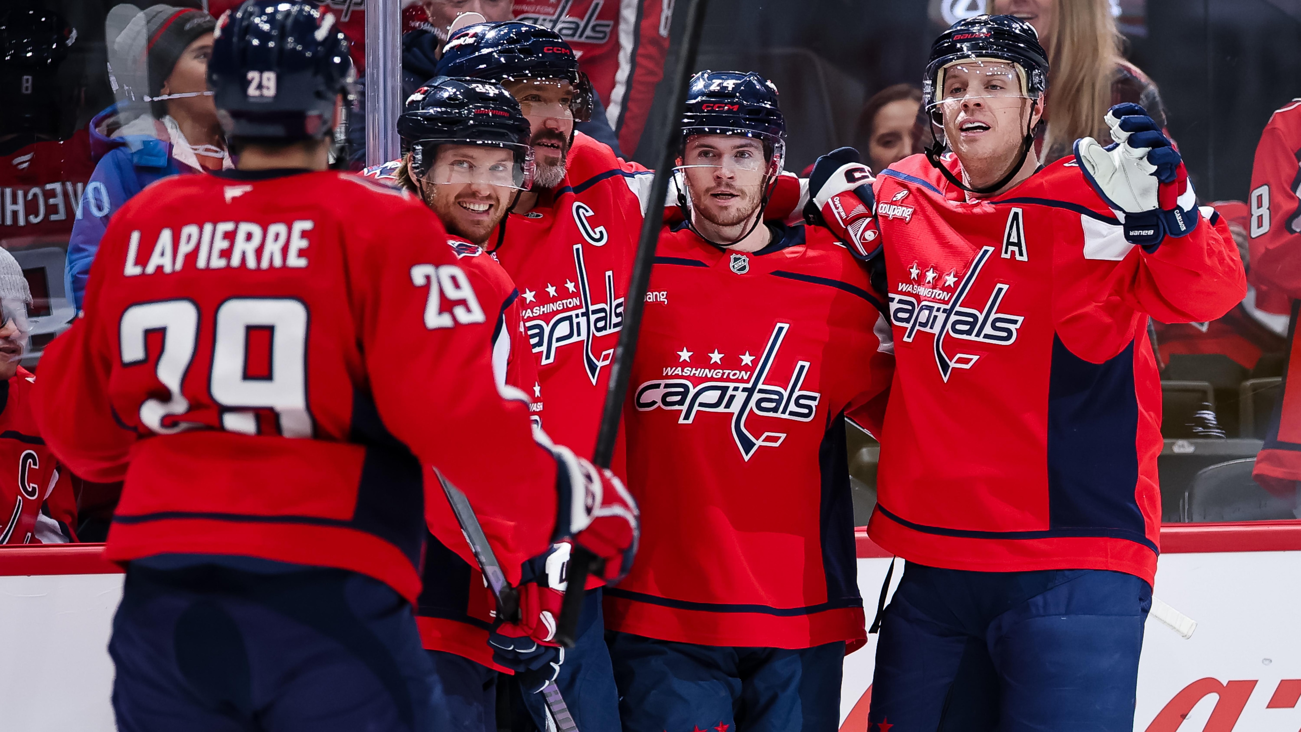 Carolina Hurricanes v Washington Capitals