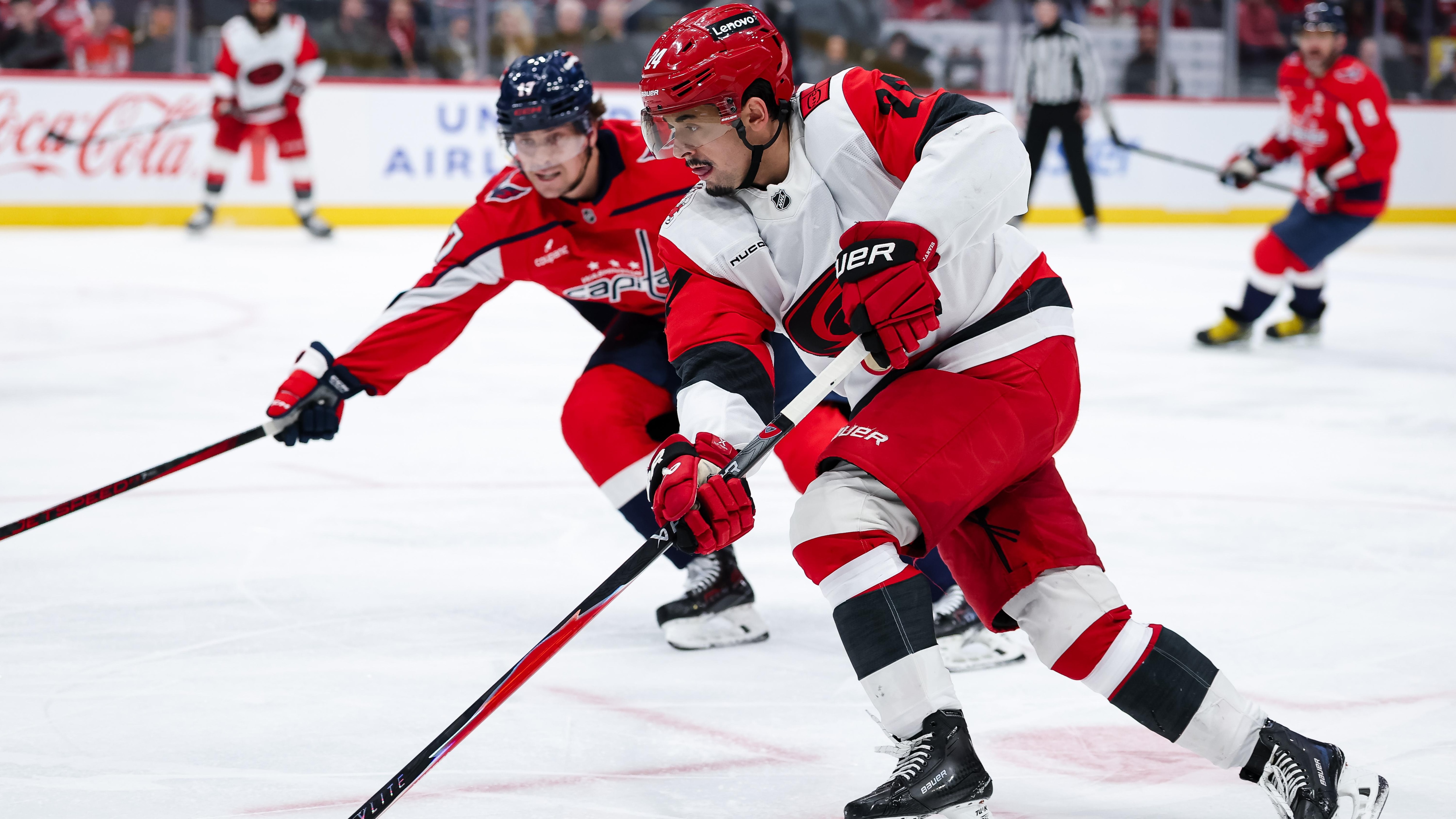 Carolina Hurricanes v Washington Capitals