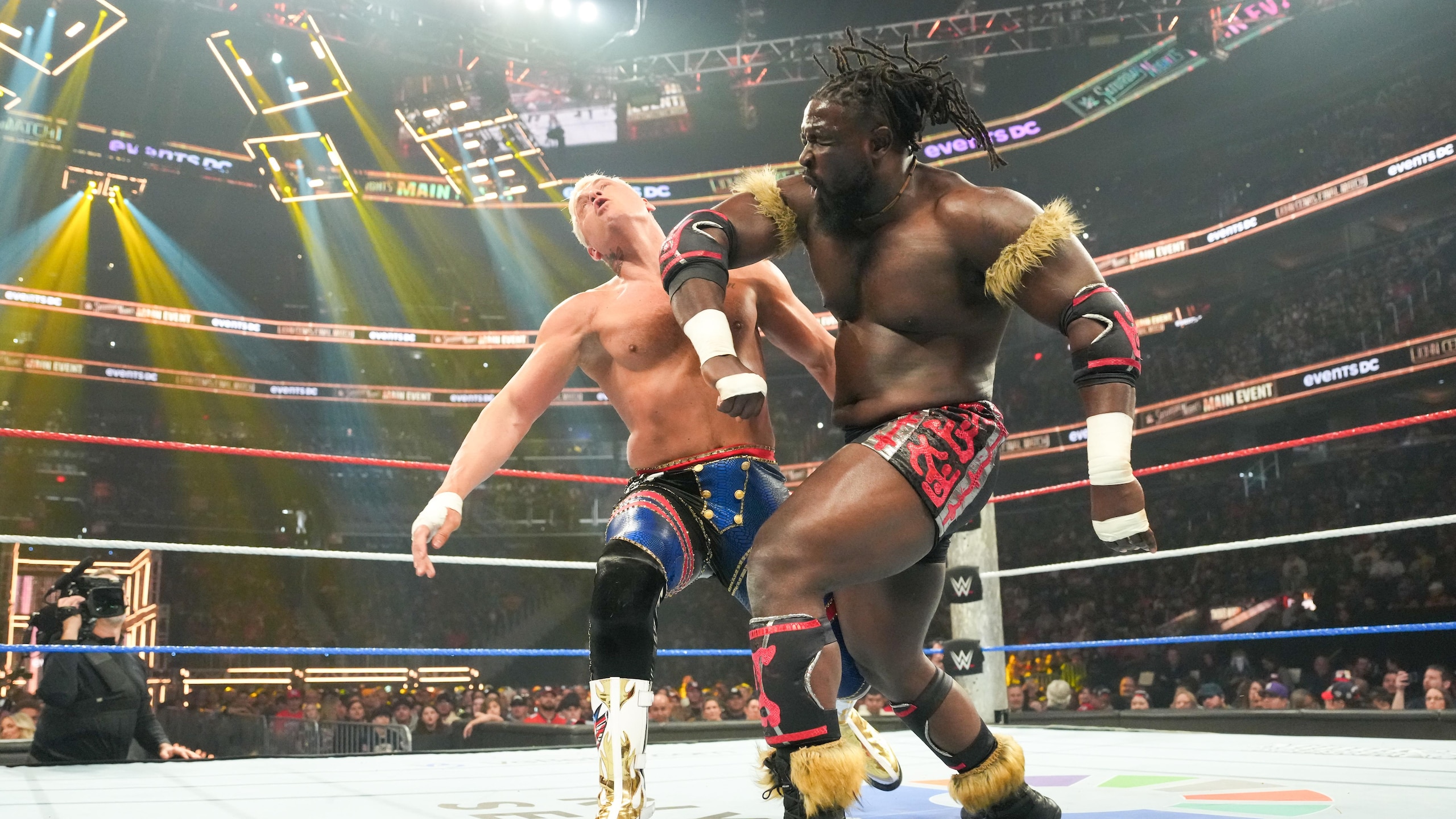 WWE - Saturday Night's Main Event