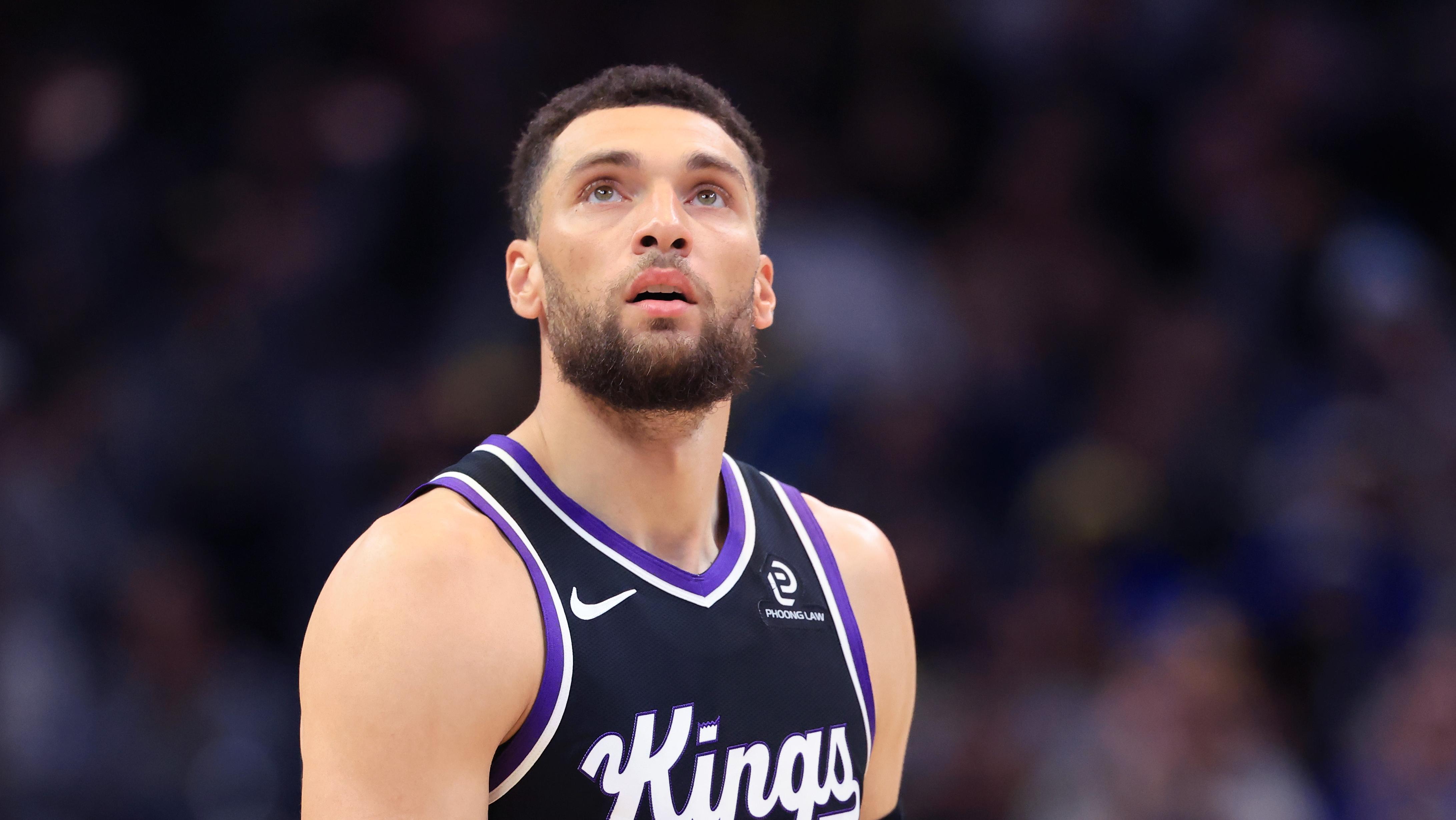 Sacramento Kings v Indiana Pacers