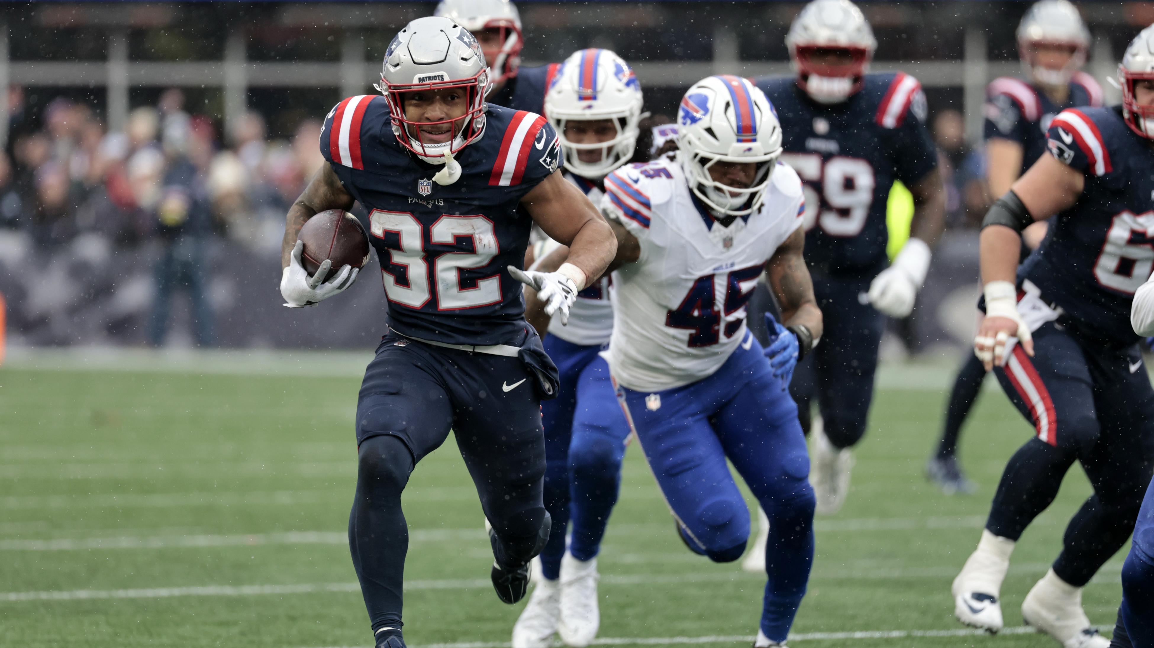 NFL: DEC 14 Bills at Patriots