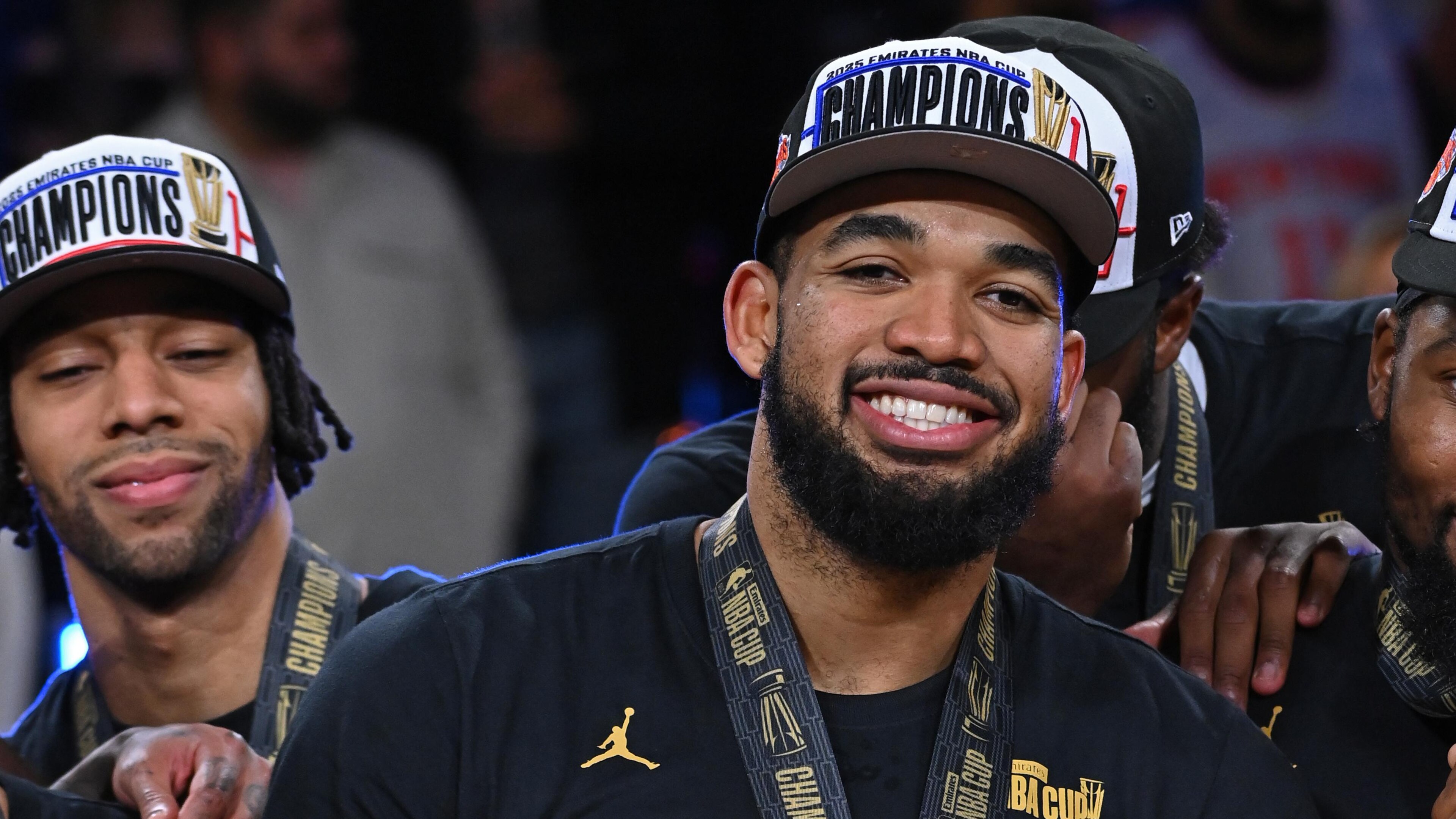 San Antonio Spurs v New York Knicks: Emirates NBA Cup - Final