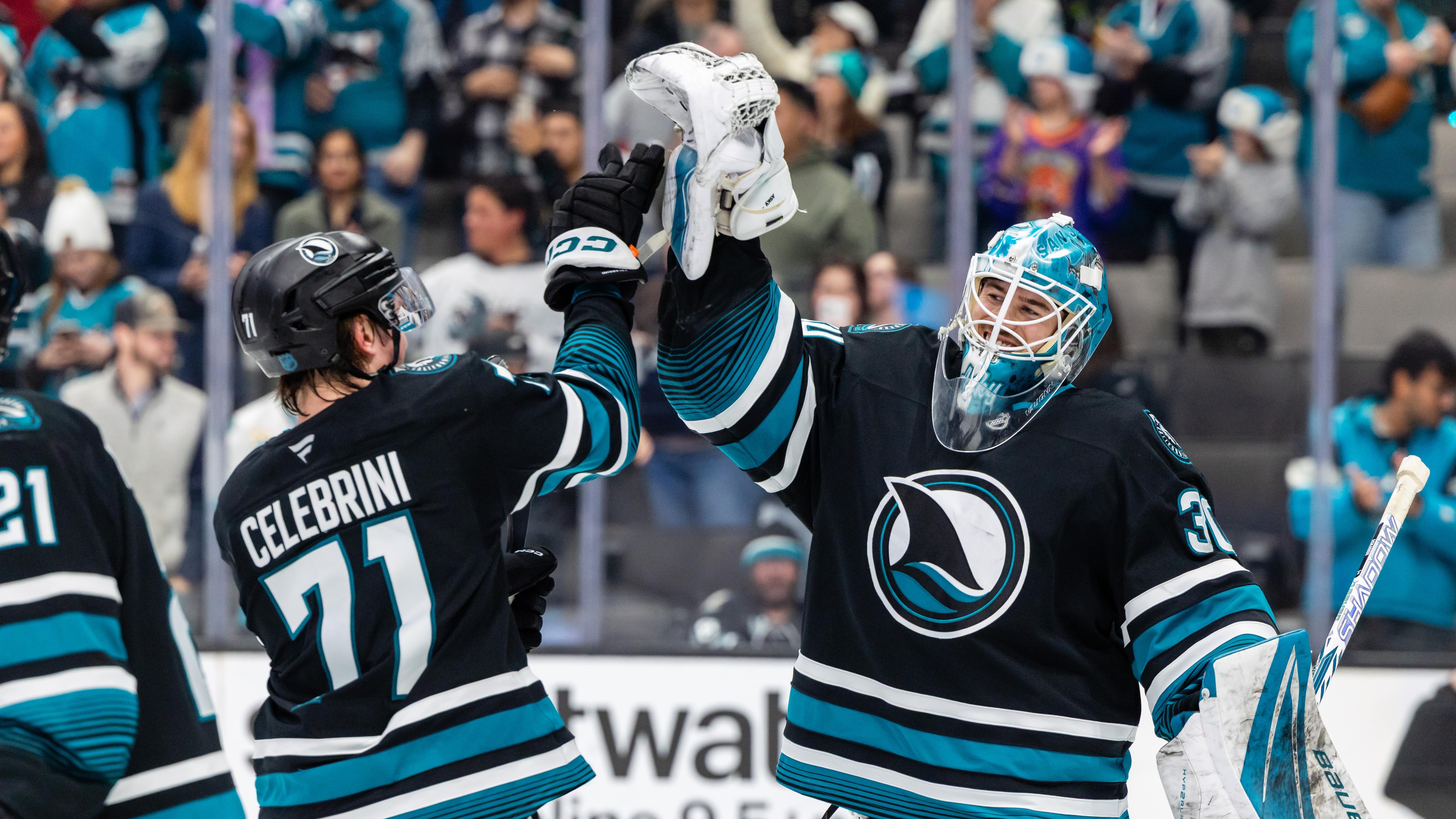 NHL: DEC 16 Flames at Sharks