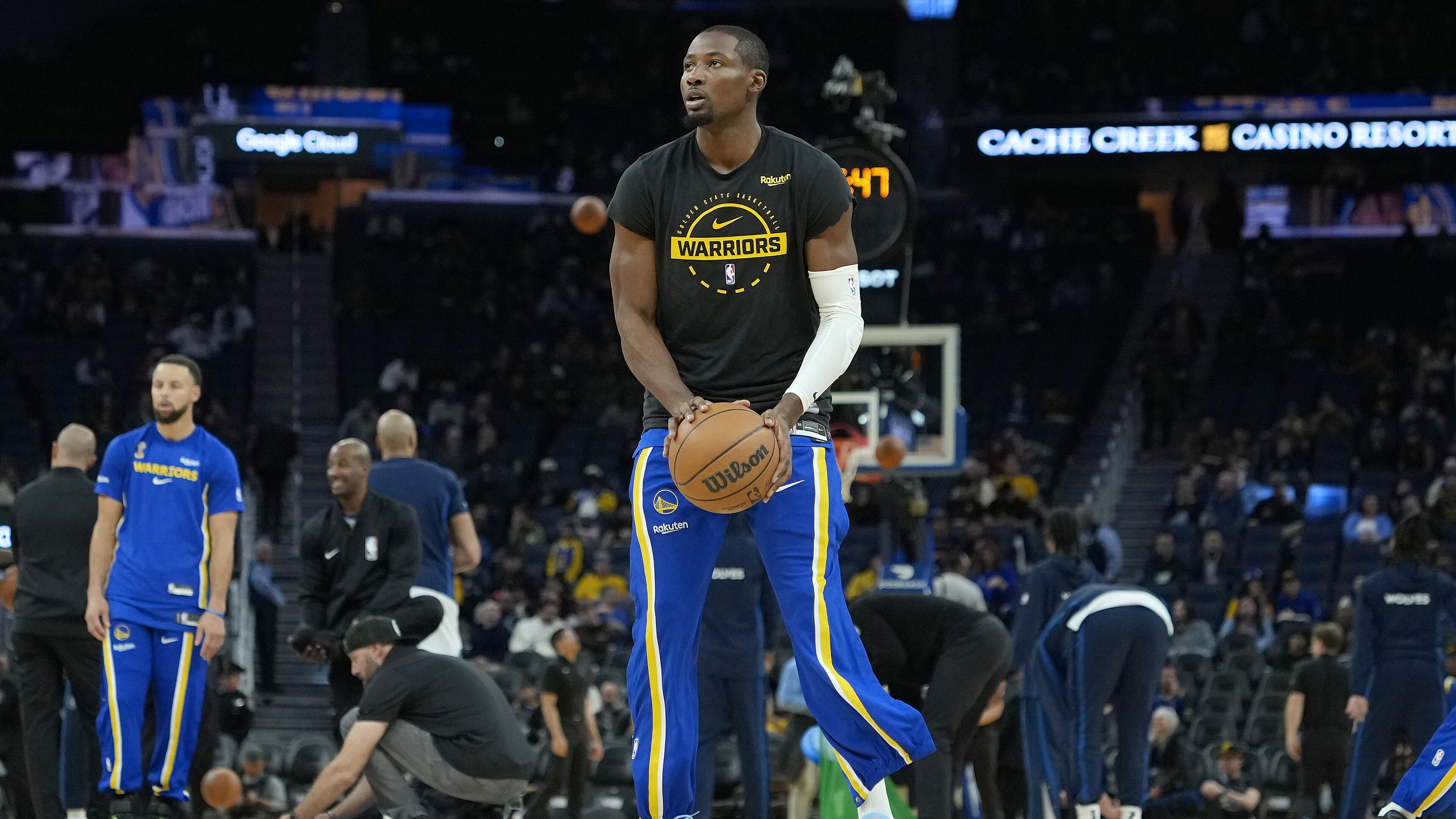Minnesota Timberwolves v Golden State Warriors Minnesota Timberwolves v Golden State Warriors