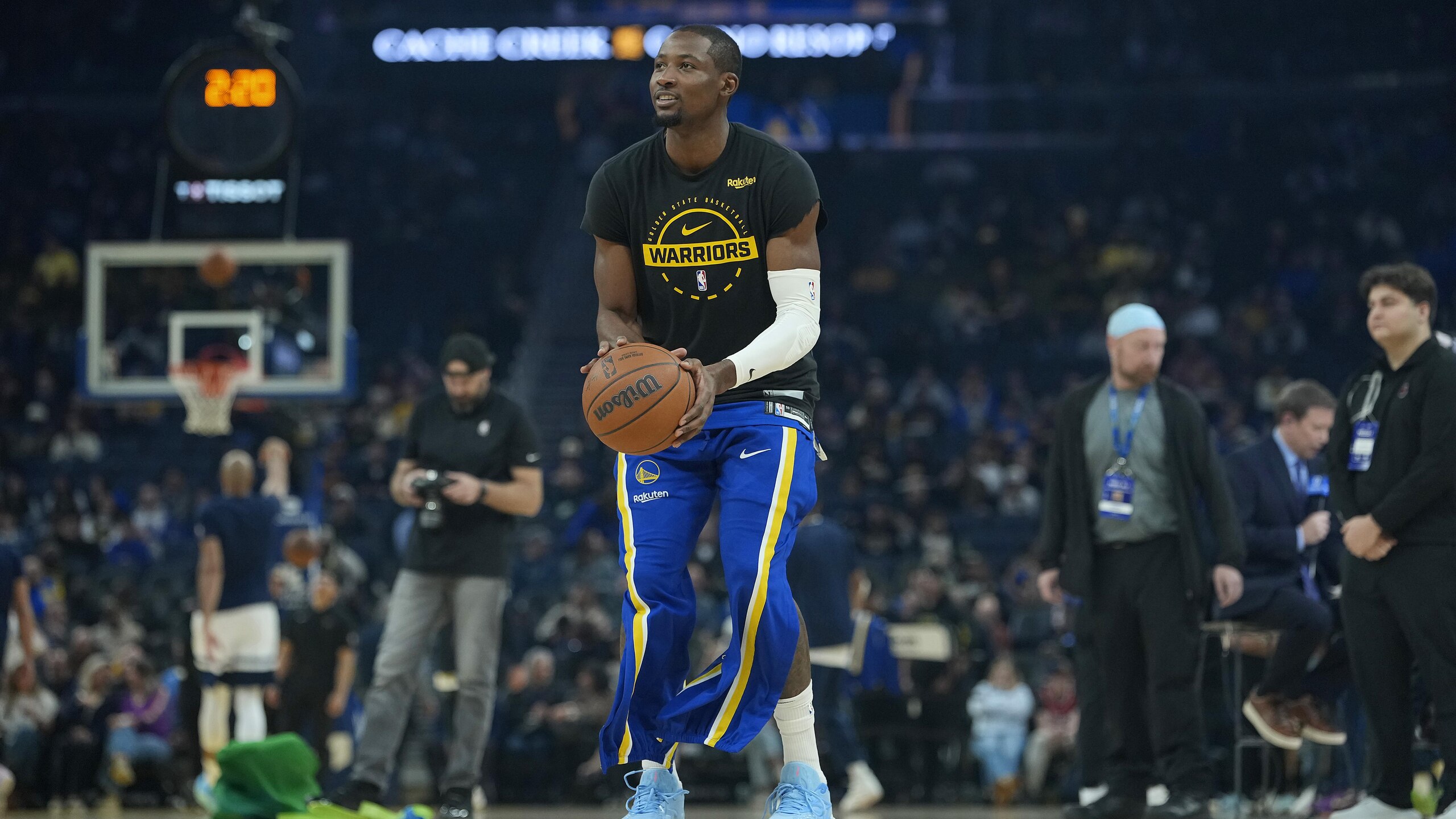 Minnesota Timberwolves v Golden State Warriors Minnesota Timberwolves v Golden State Warriors