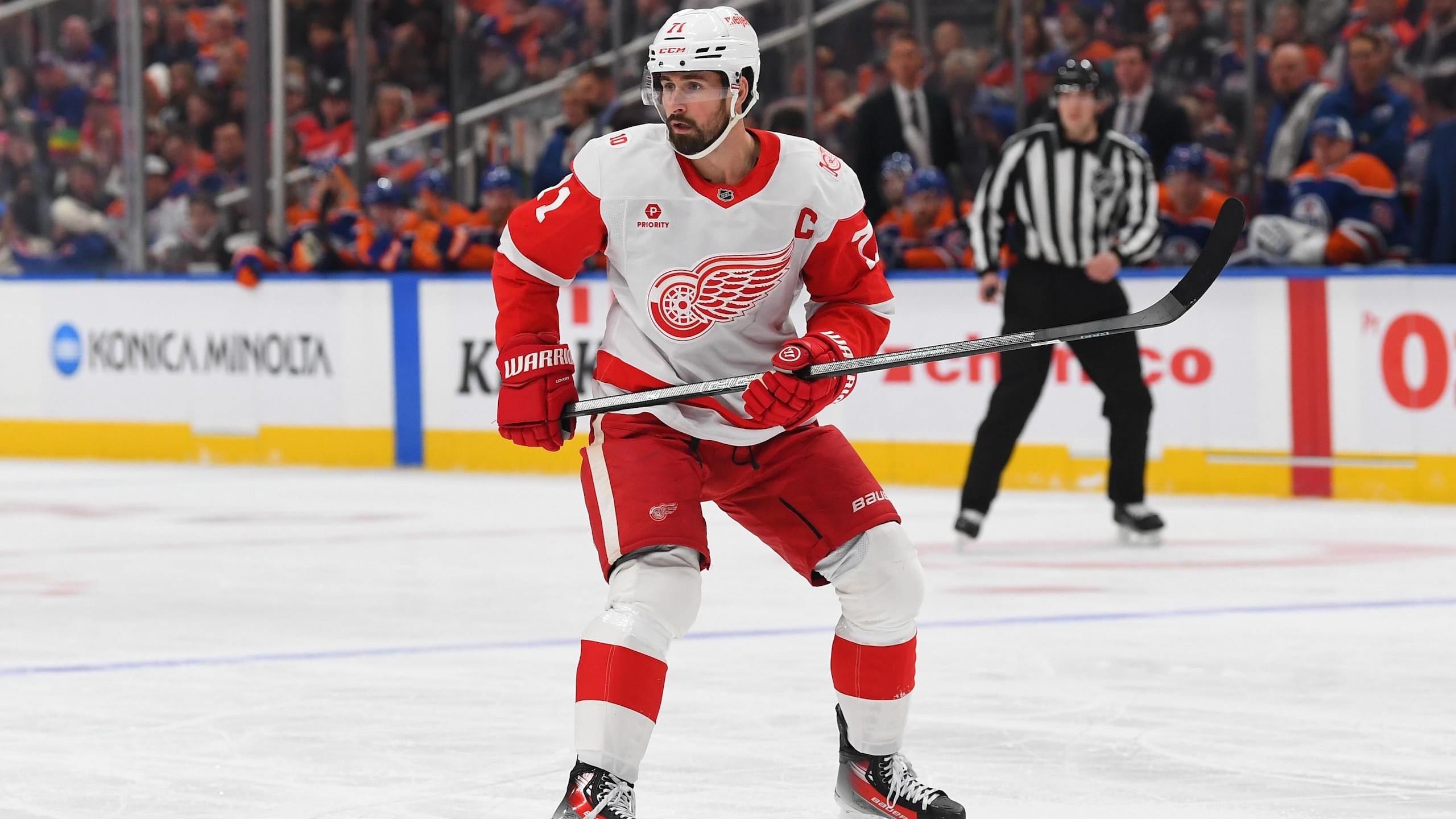 Detroit Red Wings v Edmonton Oilers